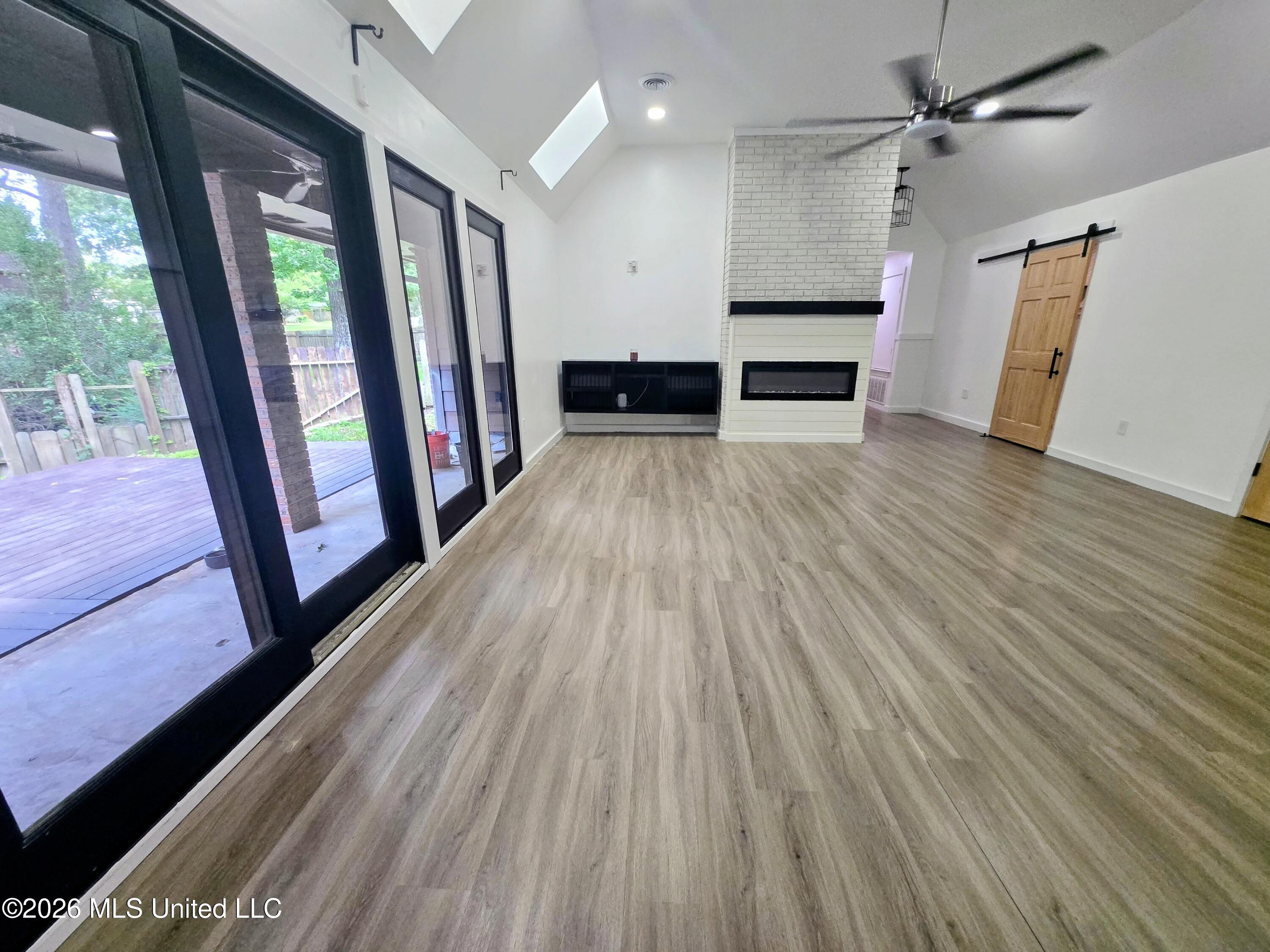 603 Trailwood Drive Property Photo 15