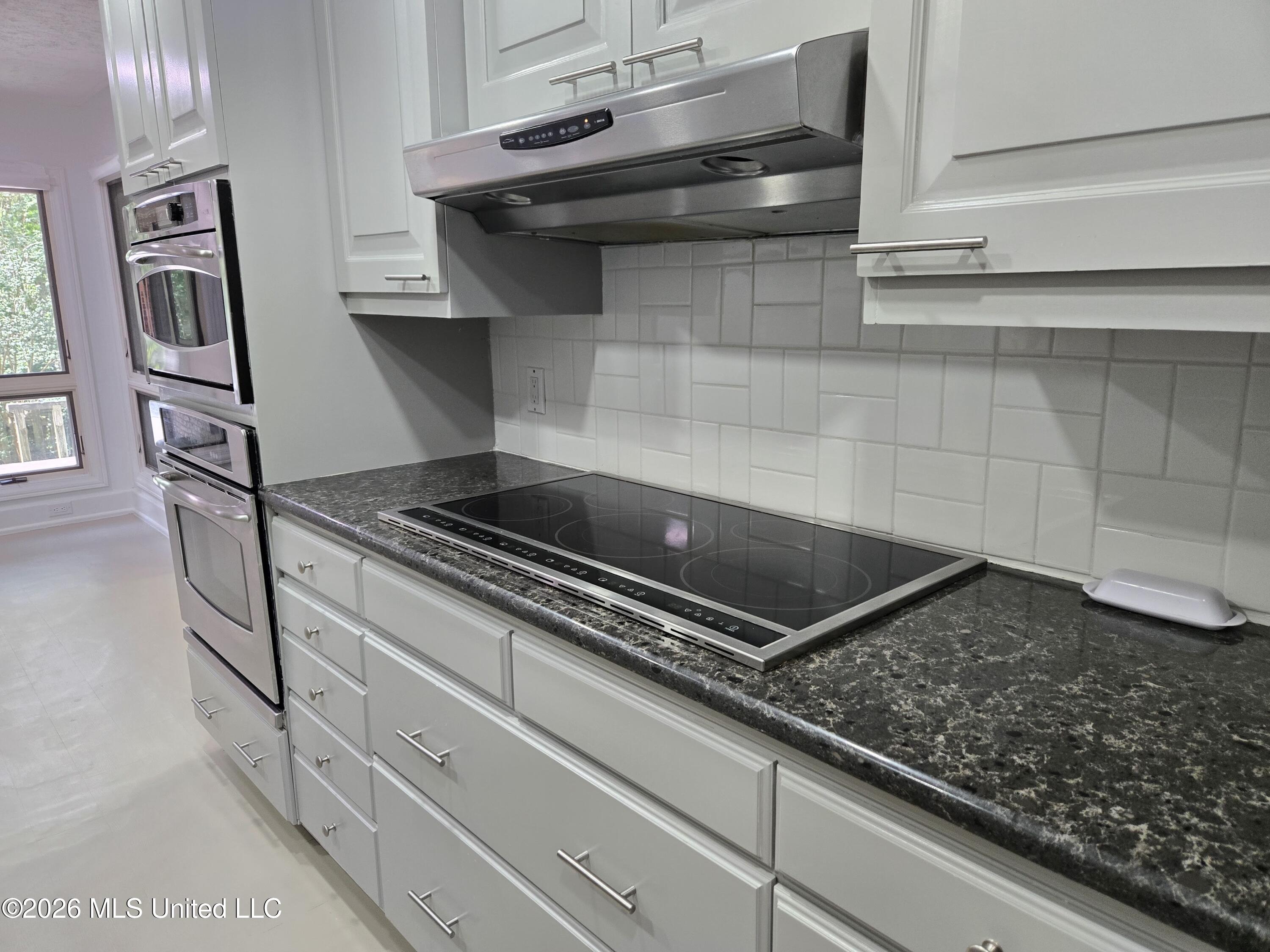 603 Trailwood Drive Property Photo 26