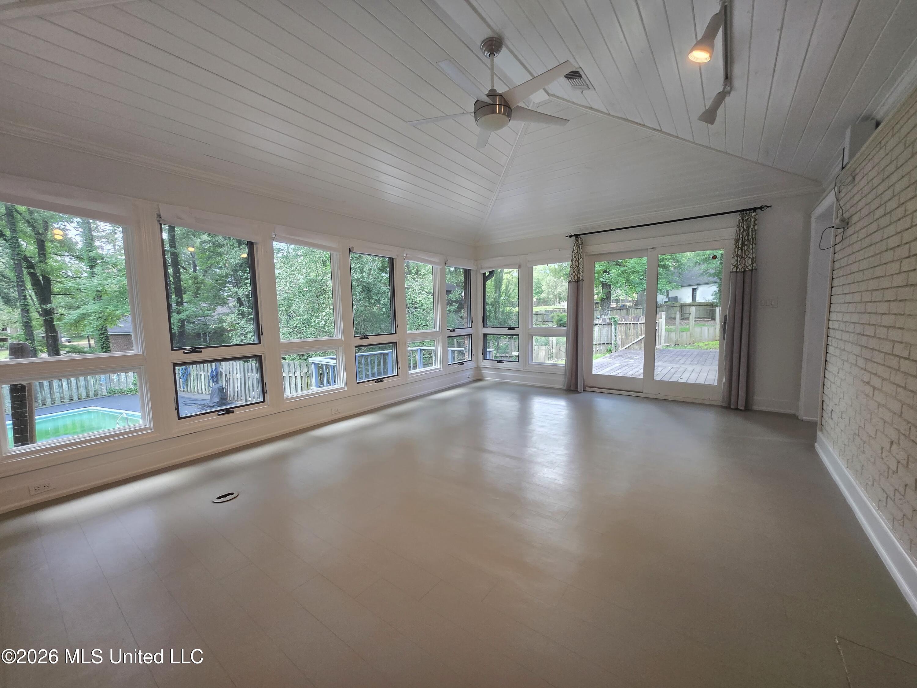 603 Trailwood Drive Property Photo 40
