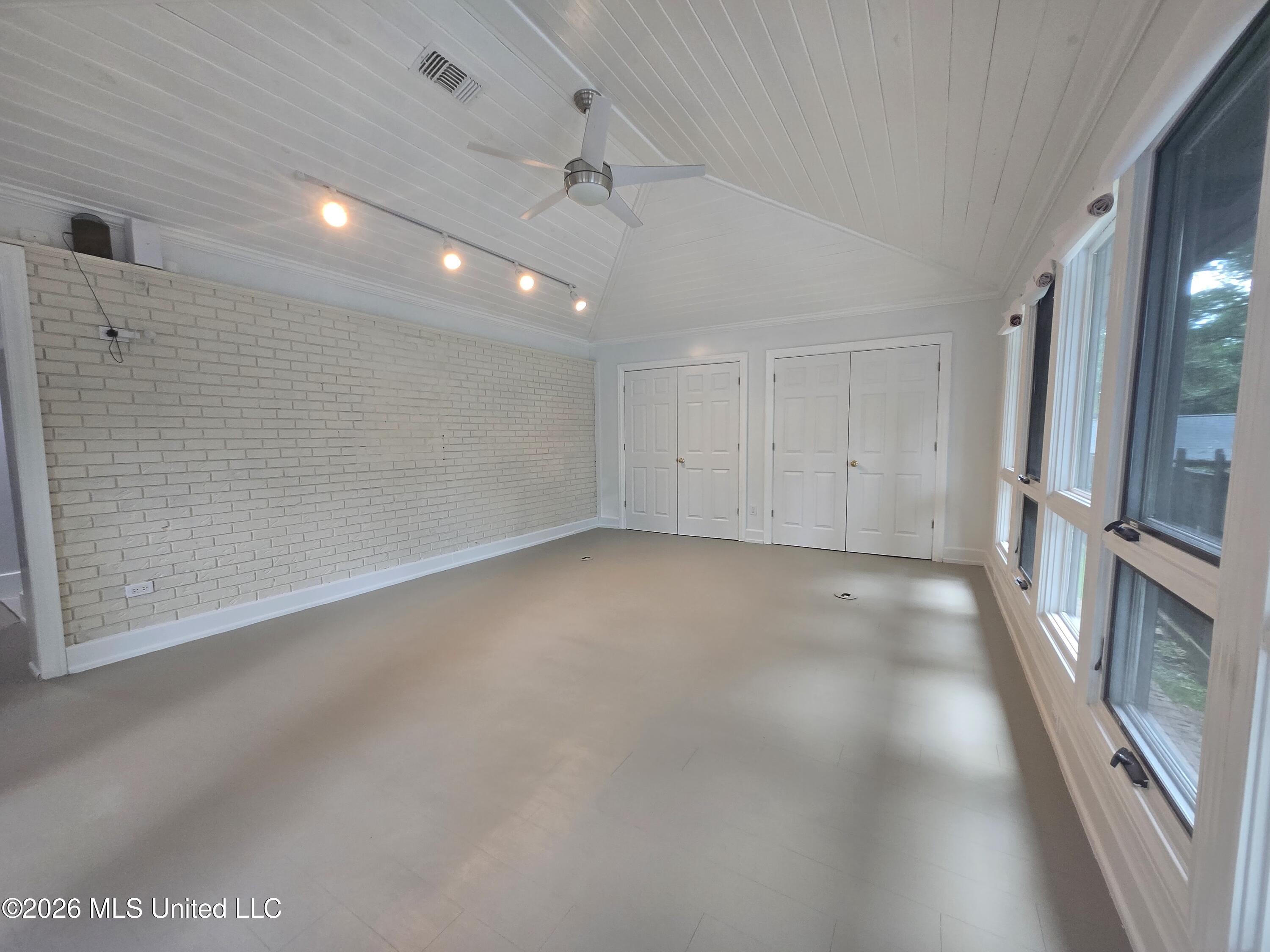 603 Trailwood Drive Property Photo 41