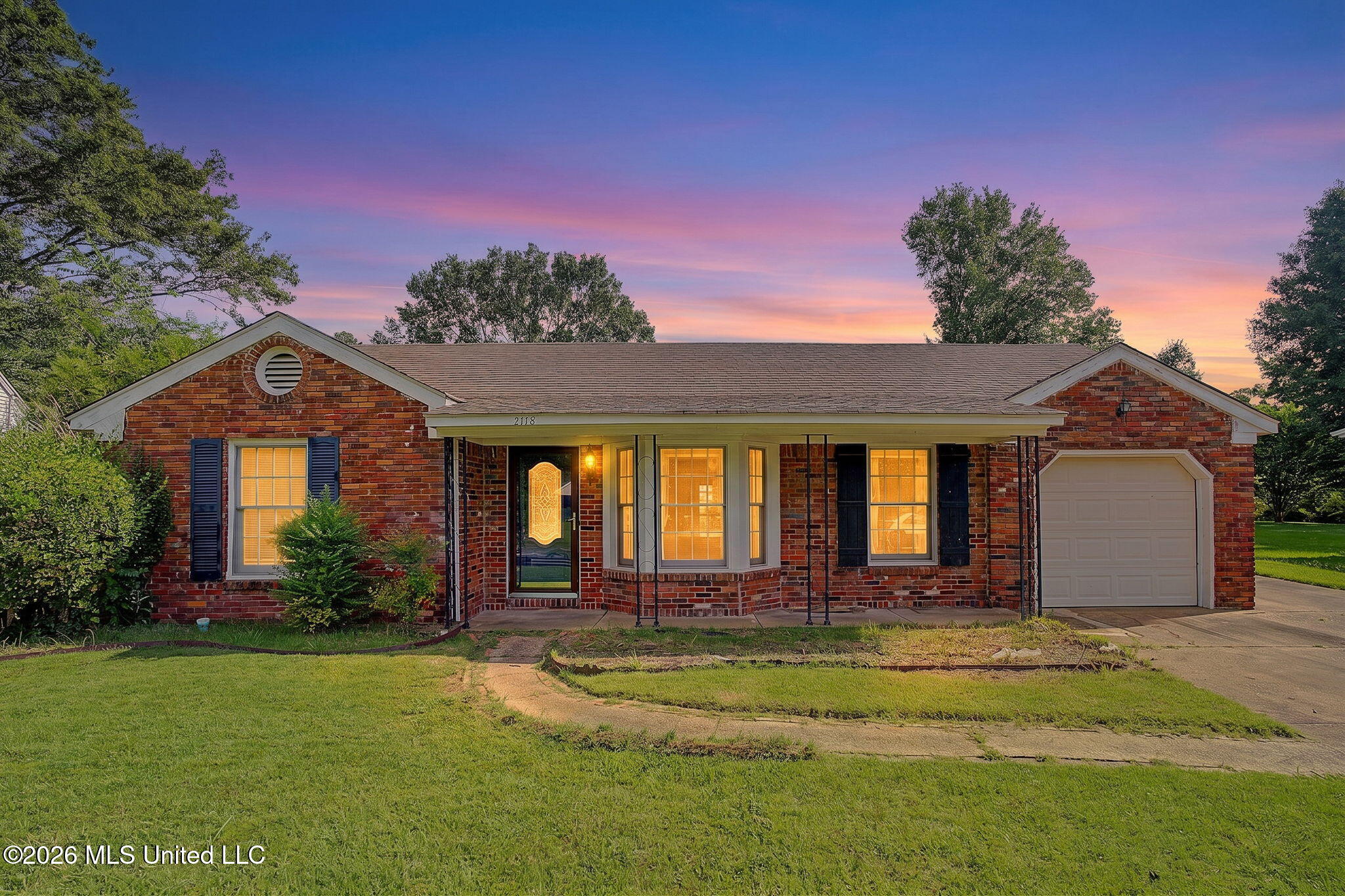 2118 Cedarcrest Drive Property Photo 1