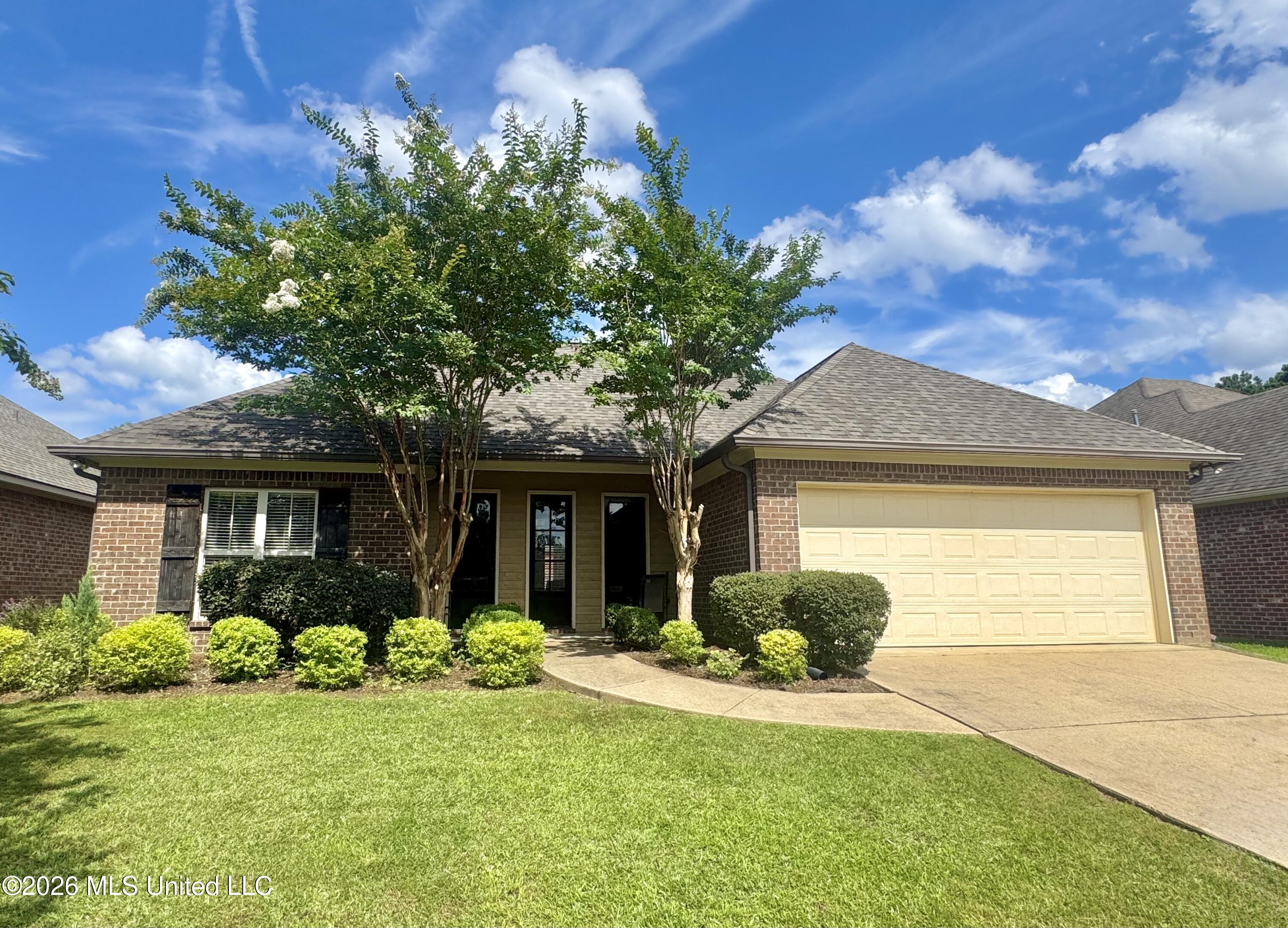 809 Windlass Cove Property Photo 1