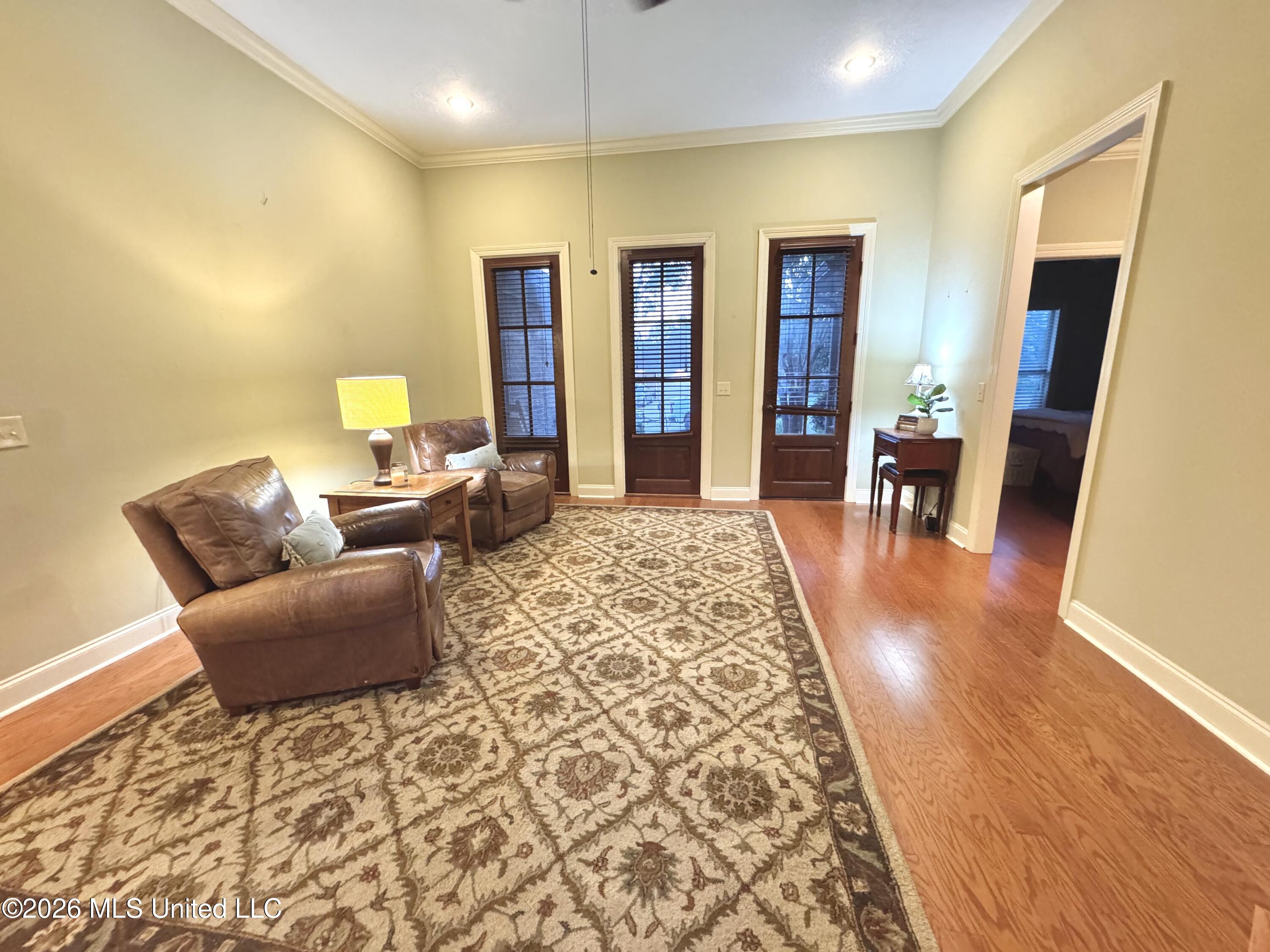 809 Windlass Cove Property Photo 4