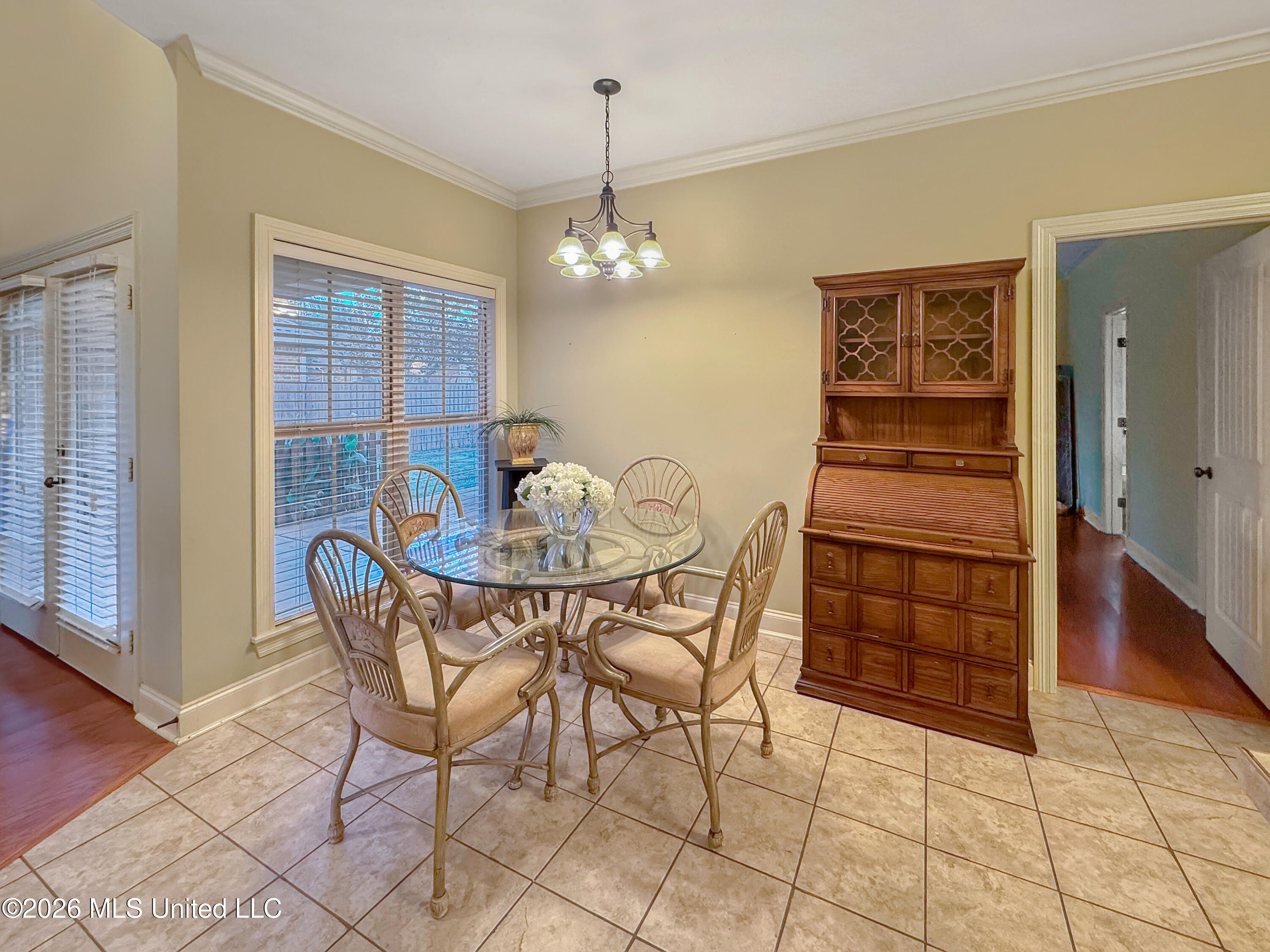 809 Windlass Cove Property Photo 11