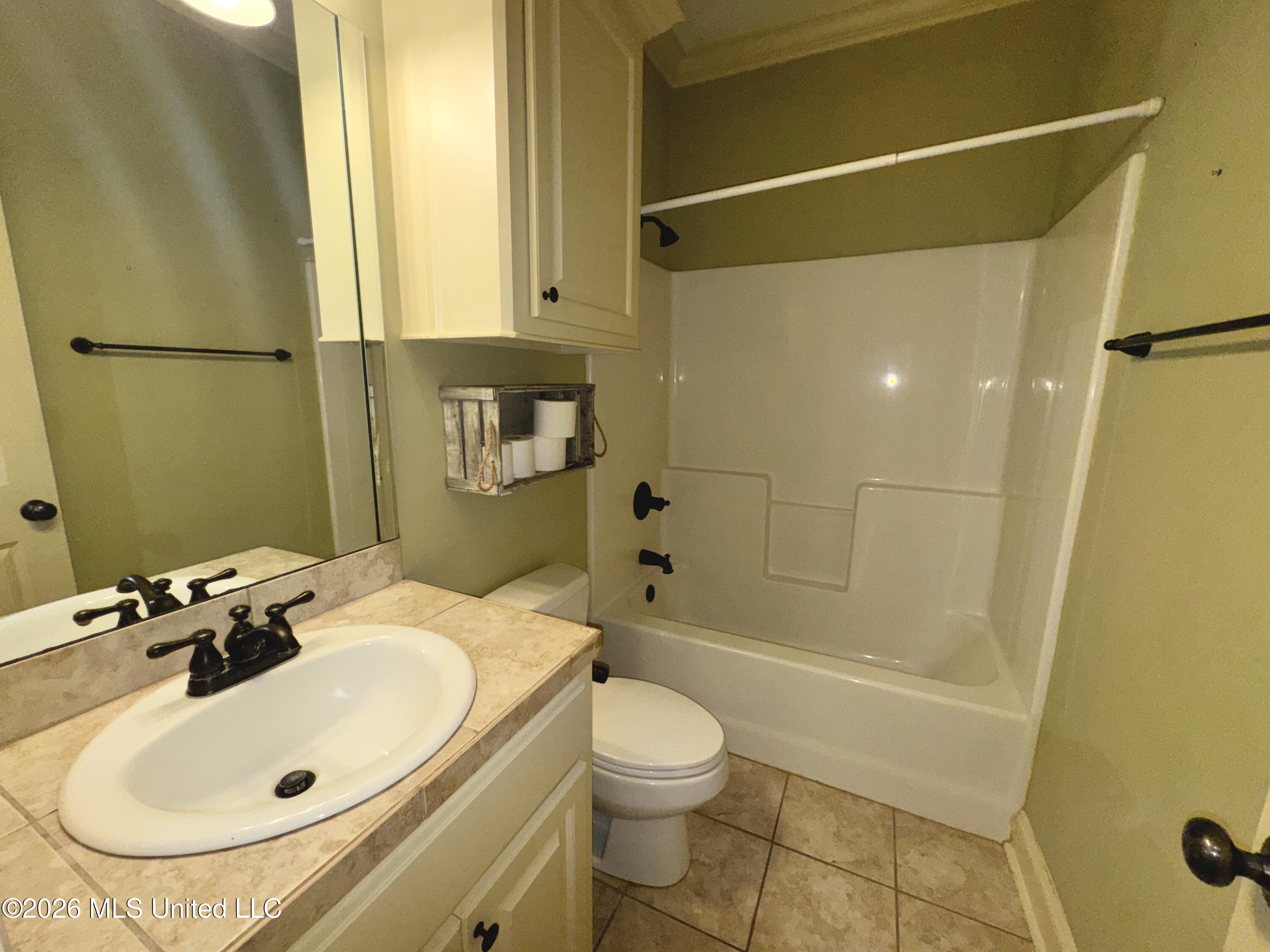 809 Windlass Cove Property Photo 20