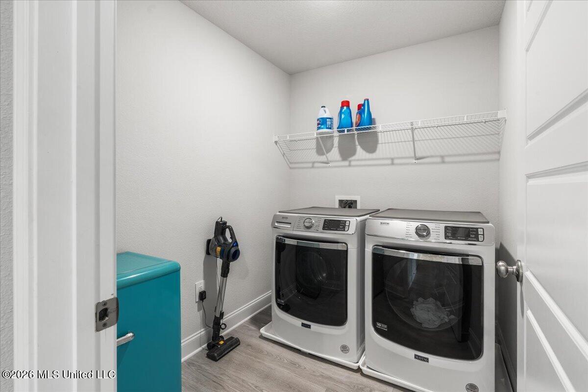 18042 Big Leaf Drive Property Photo 23