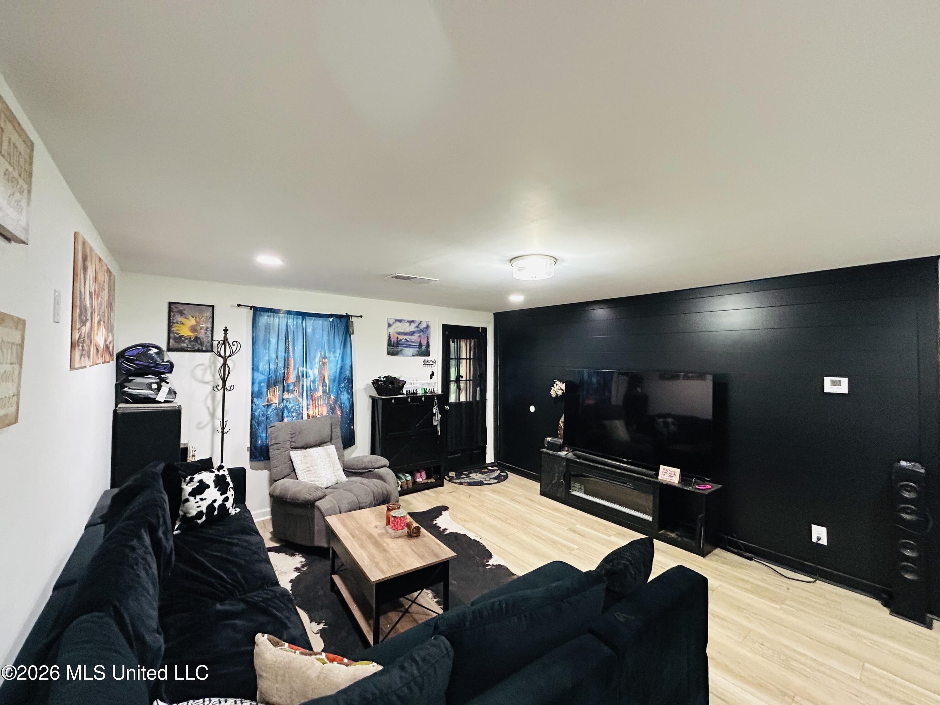 5015 Arkabutla Road Property Photo 5