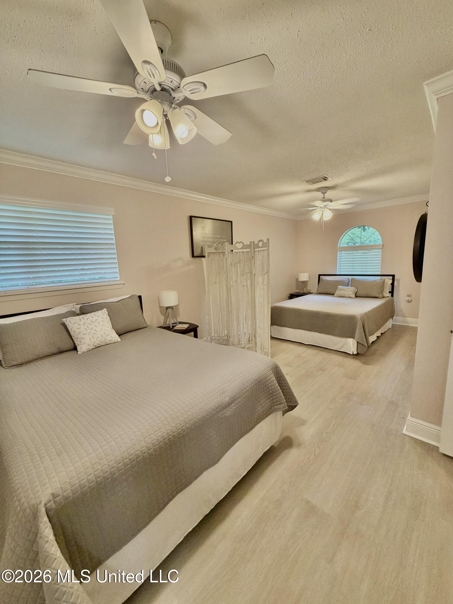 708 Lakeside Drive Property Photo 11