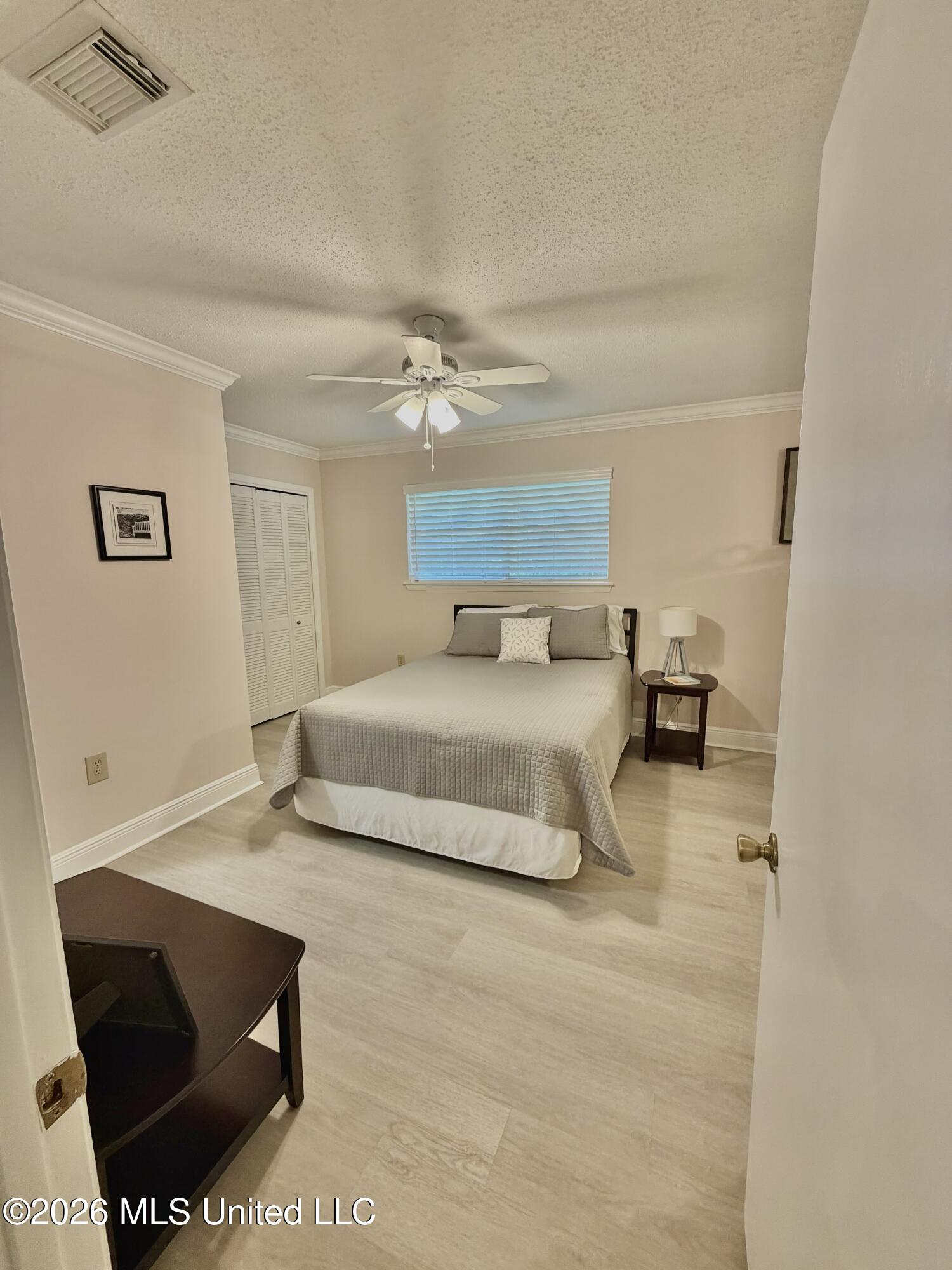 708 Lakeside Drive Property Photo 12