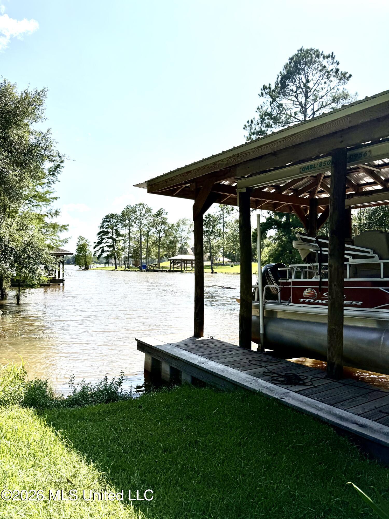 708 Lakeside Drive Property Photo 34