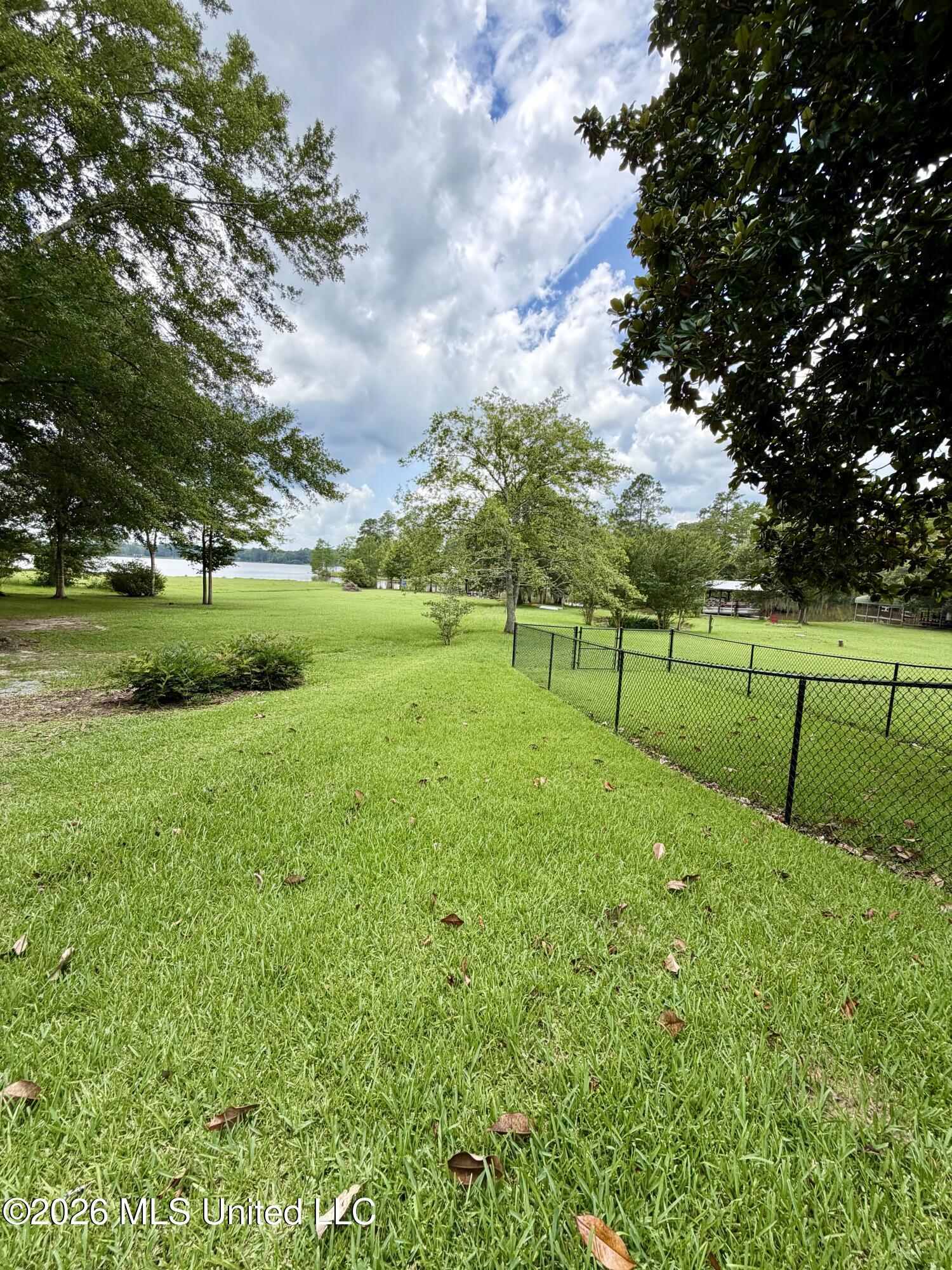 708 Lakeside Drive Property Photo 41