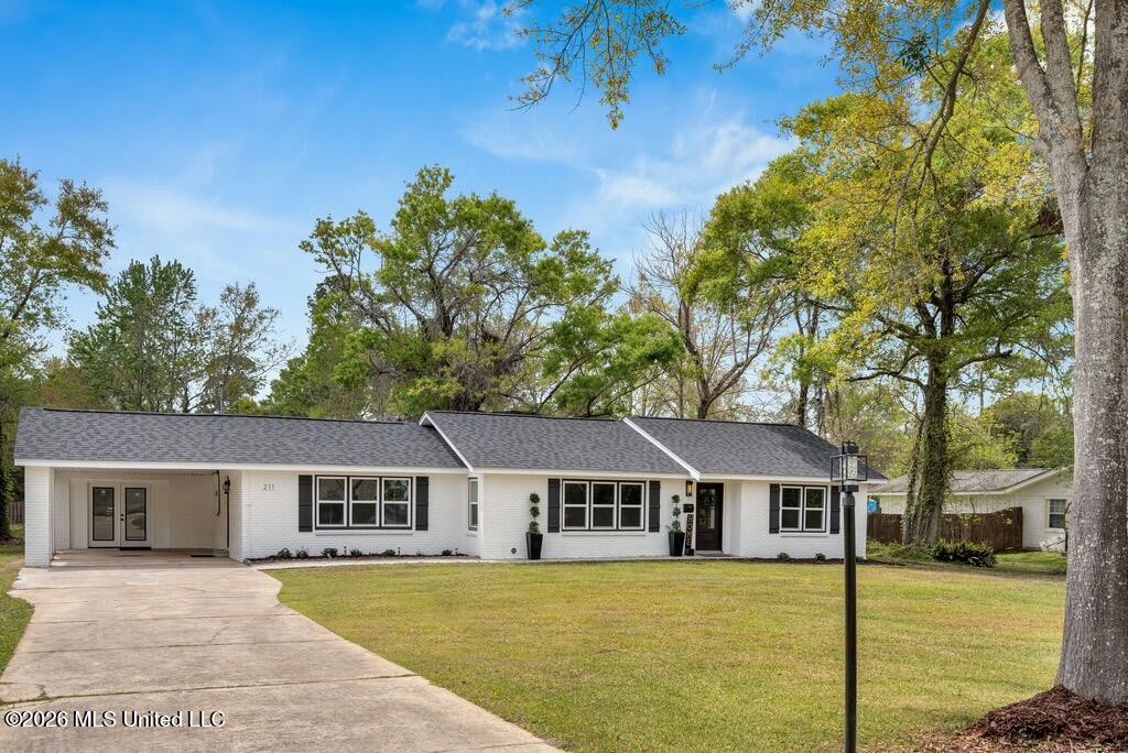 211 47th Street Property Photo 1