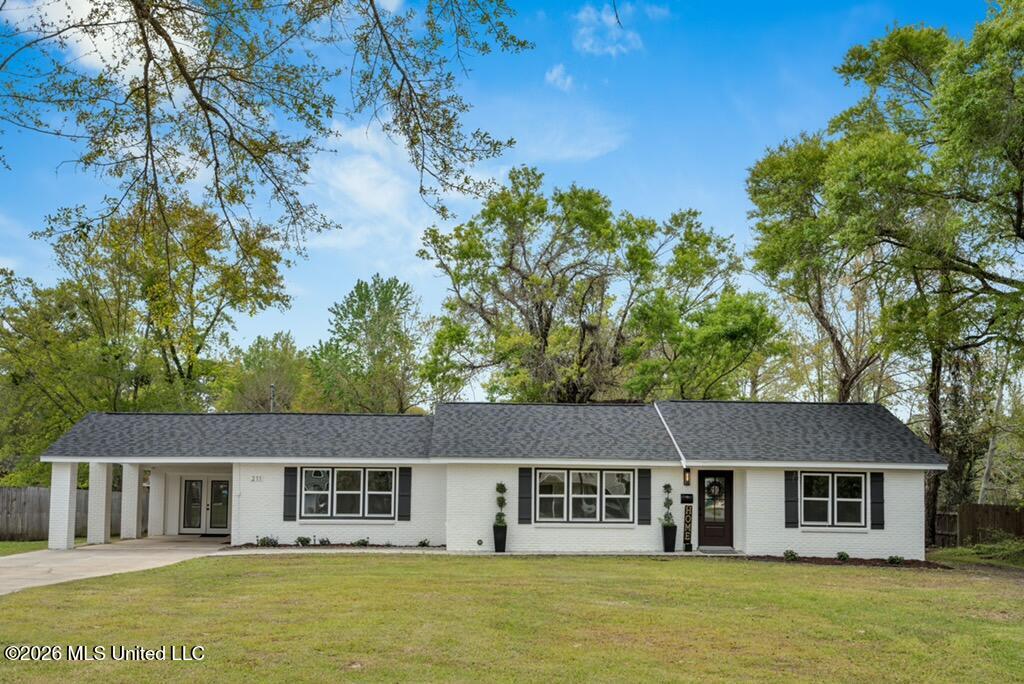 211 47th Street Property Photo 2