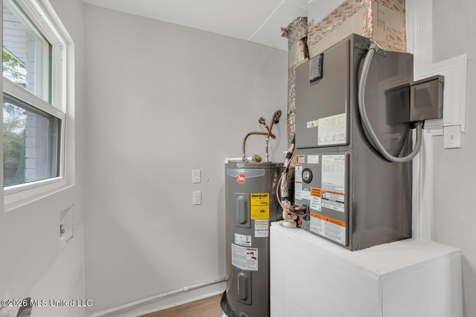 211 47th Street Property Photo 12