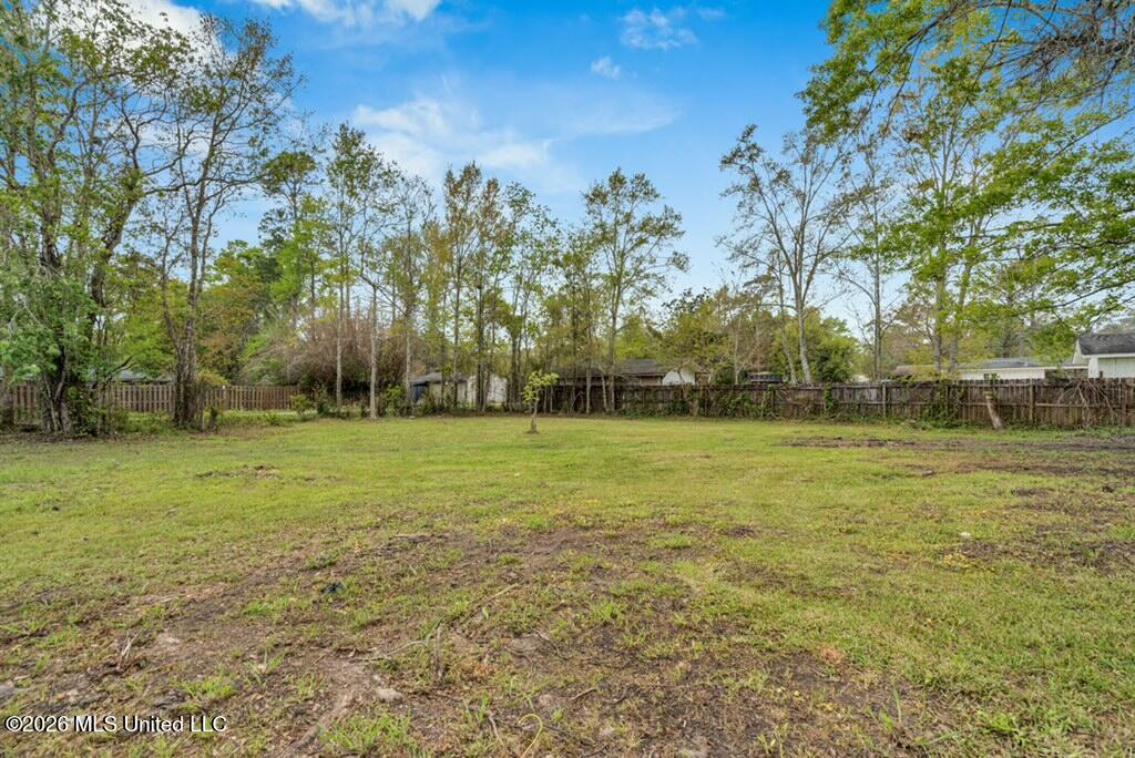 211 47th Street Property Photo 27