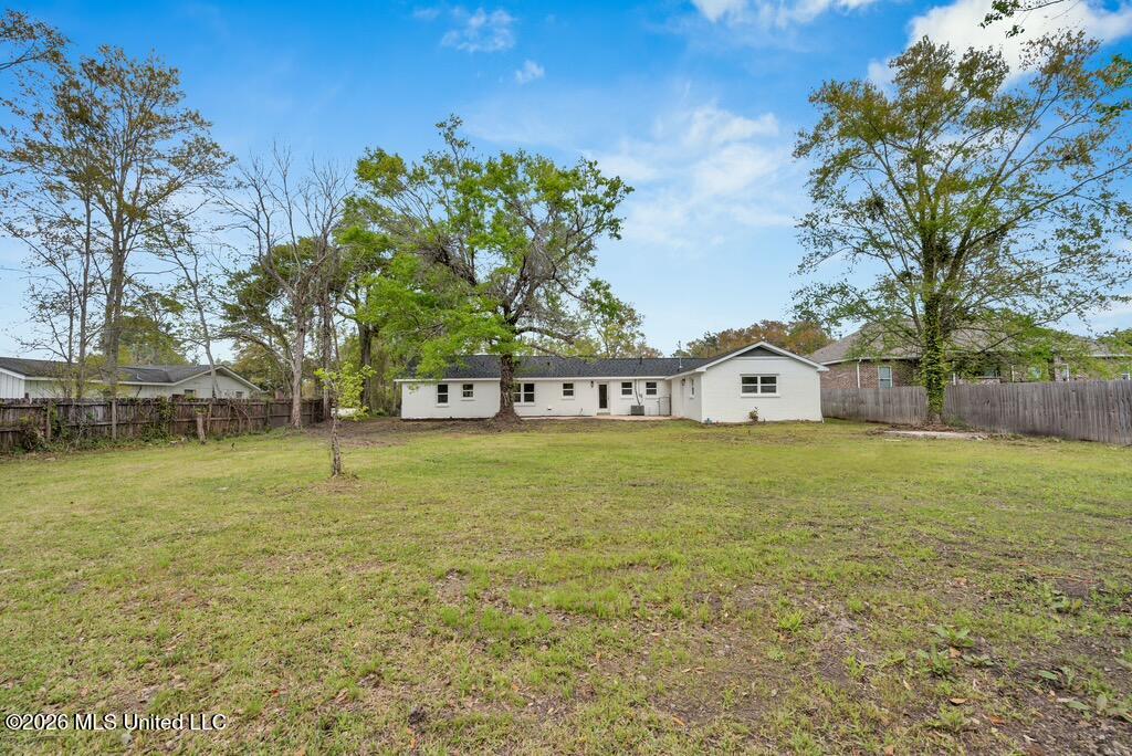 211 47th Street Property Photo 28