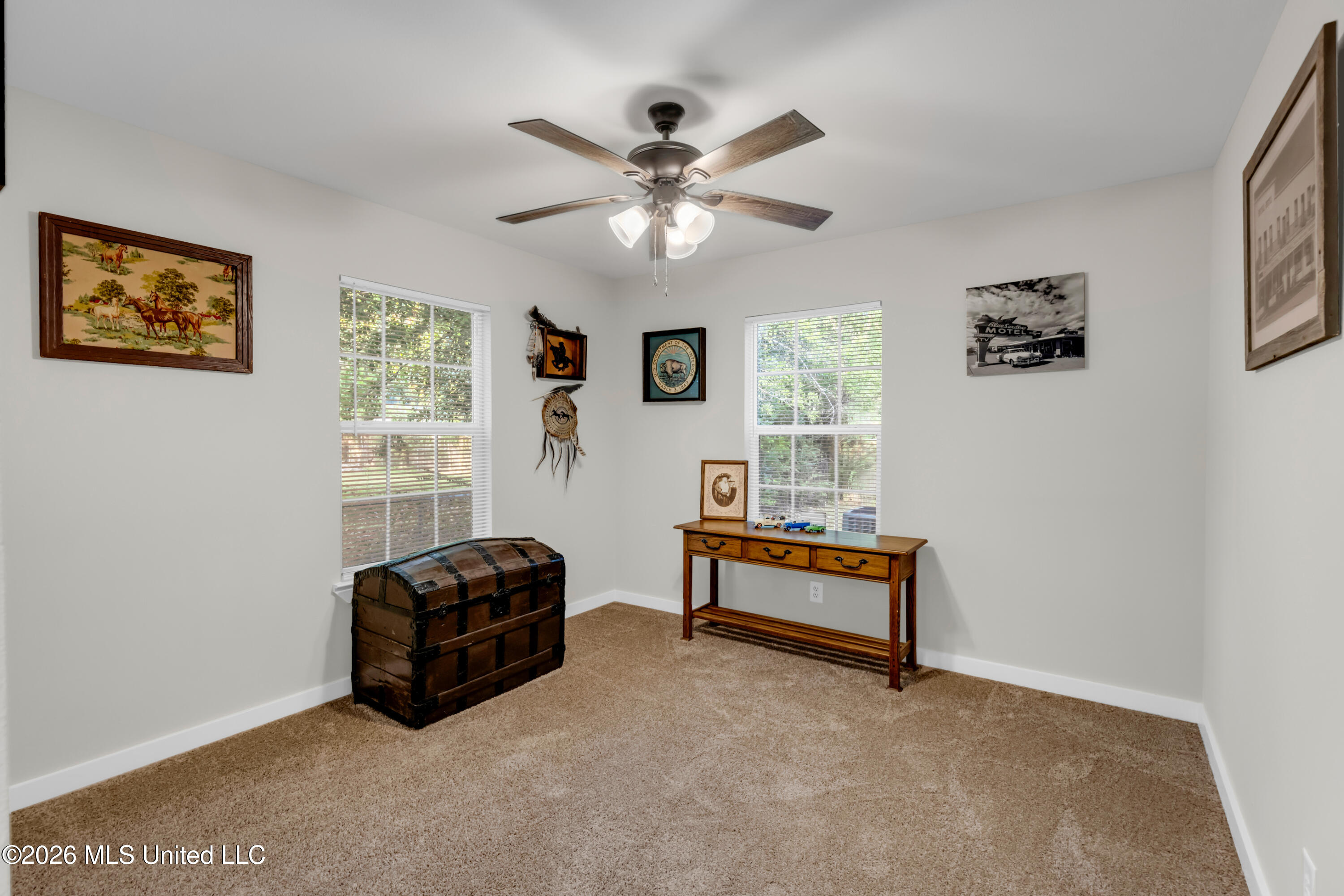 214 Simon Boulevard Property Photo 20