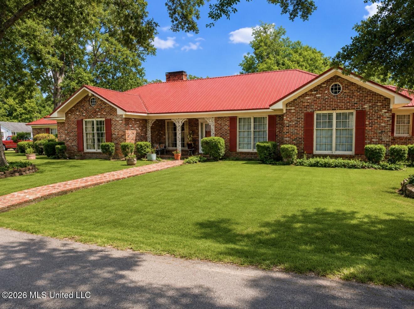 539 Mayer Street Property Photo 1