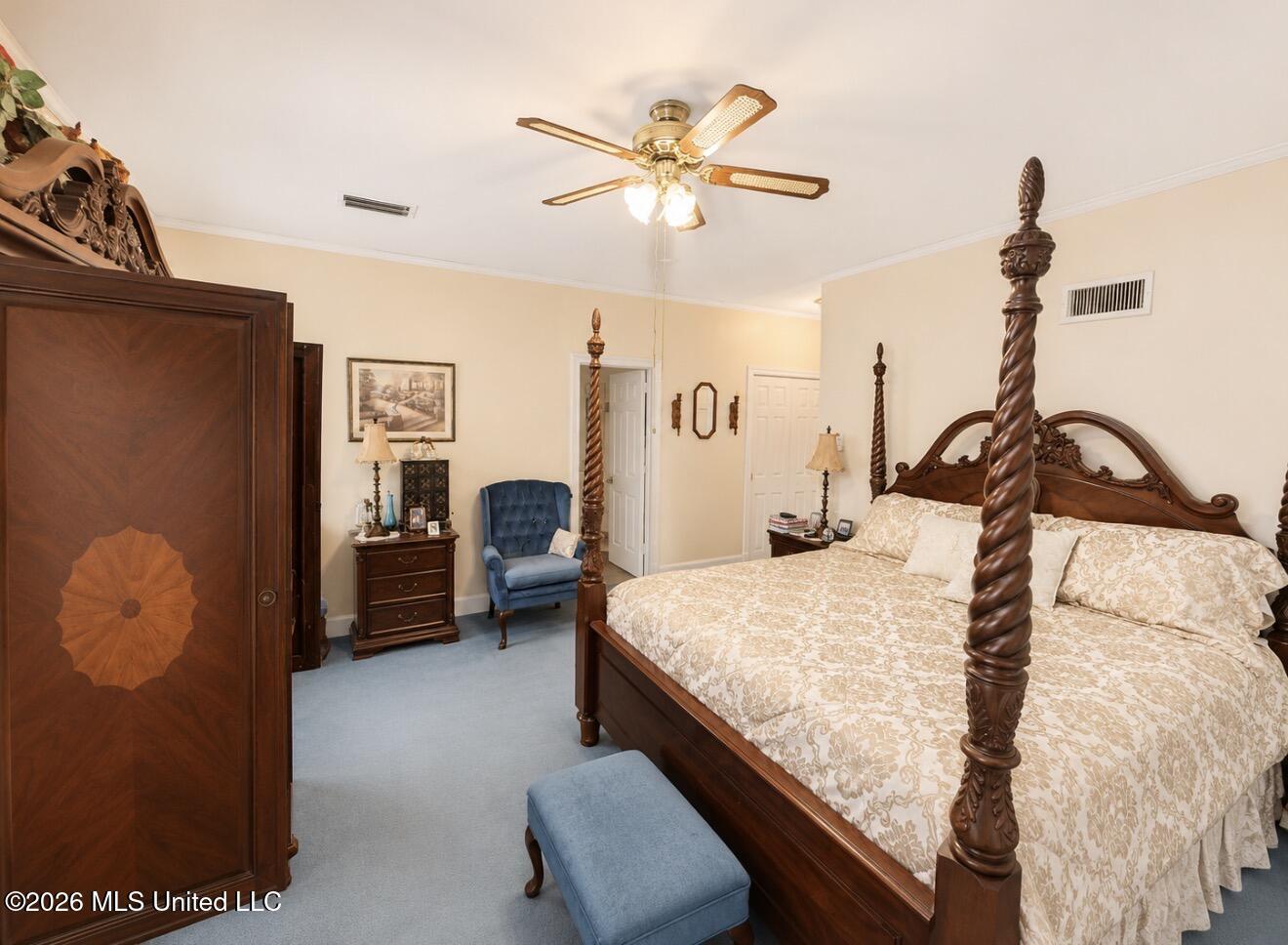 539 Mayer Street Property Photo 8