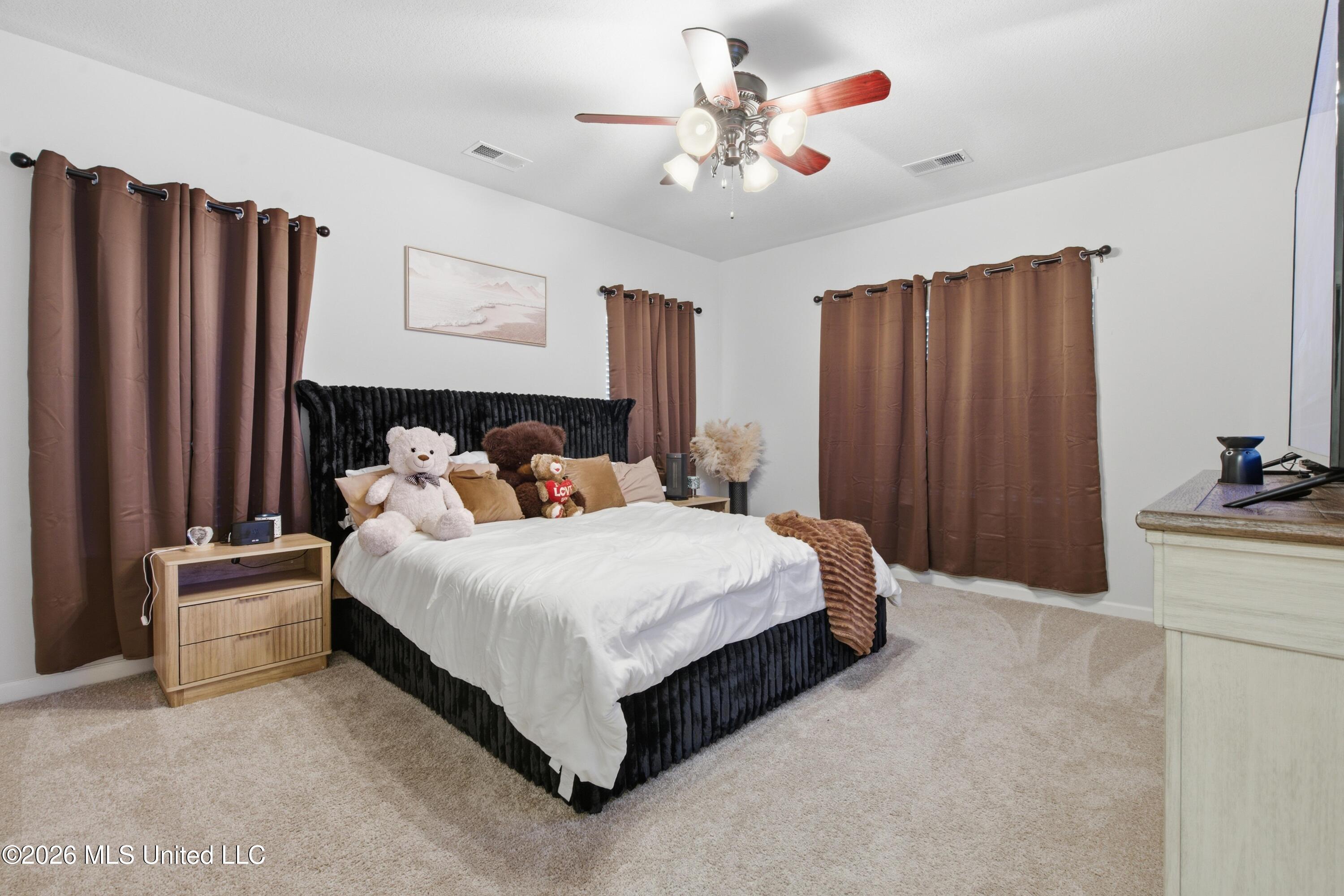 2333 Hyacinth Lane Property Photo 10