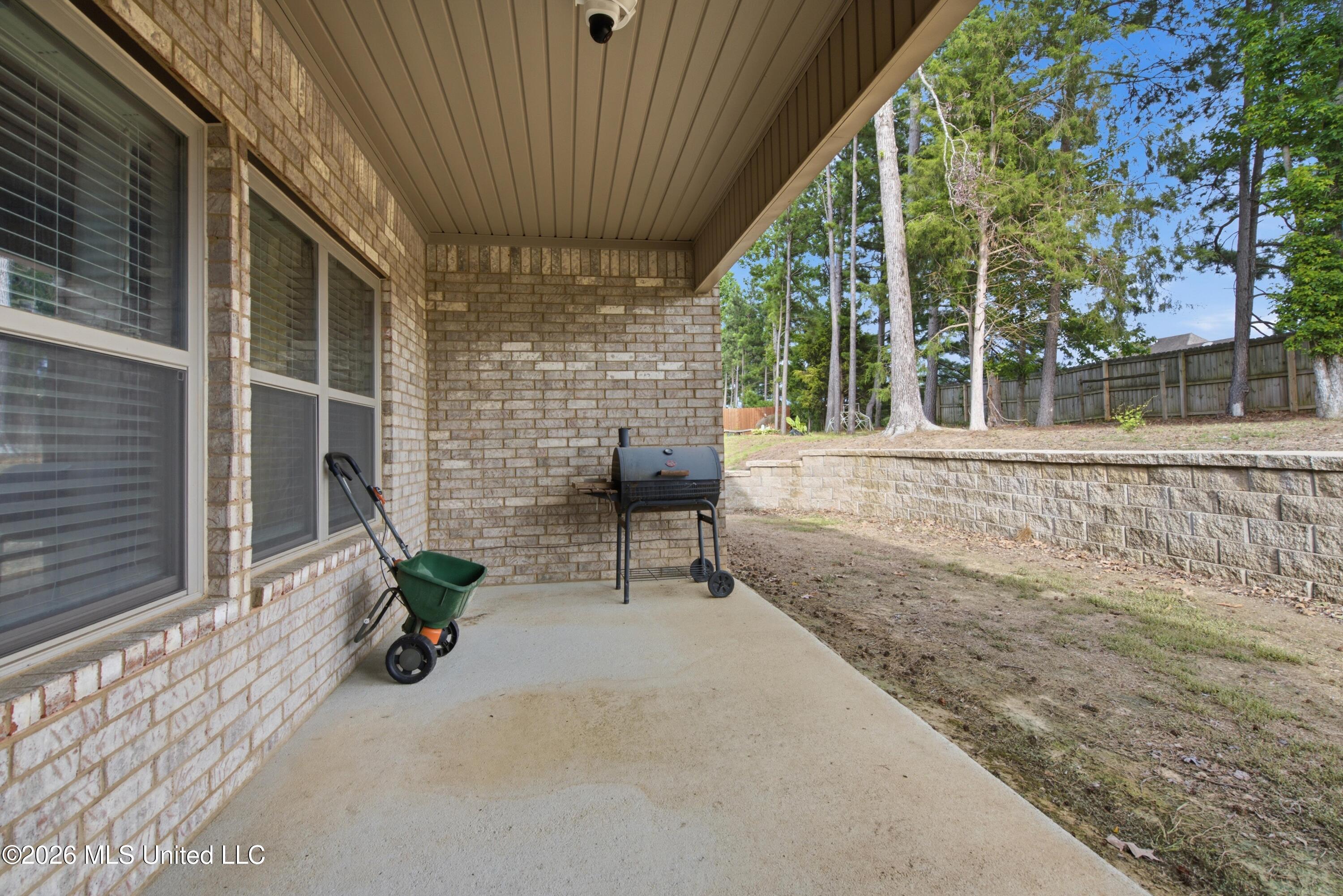 2333 Hyacinth Lane Property Photo 18