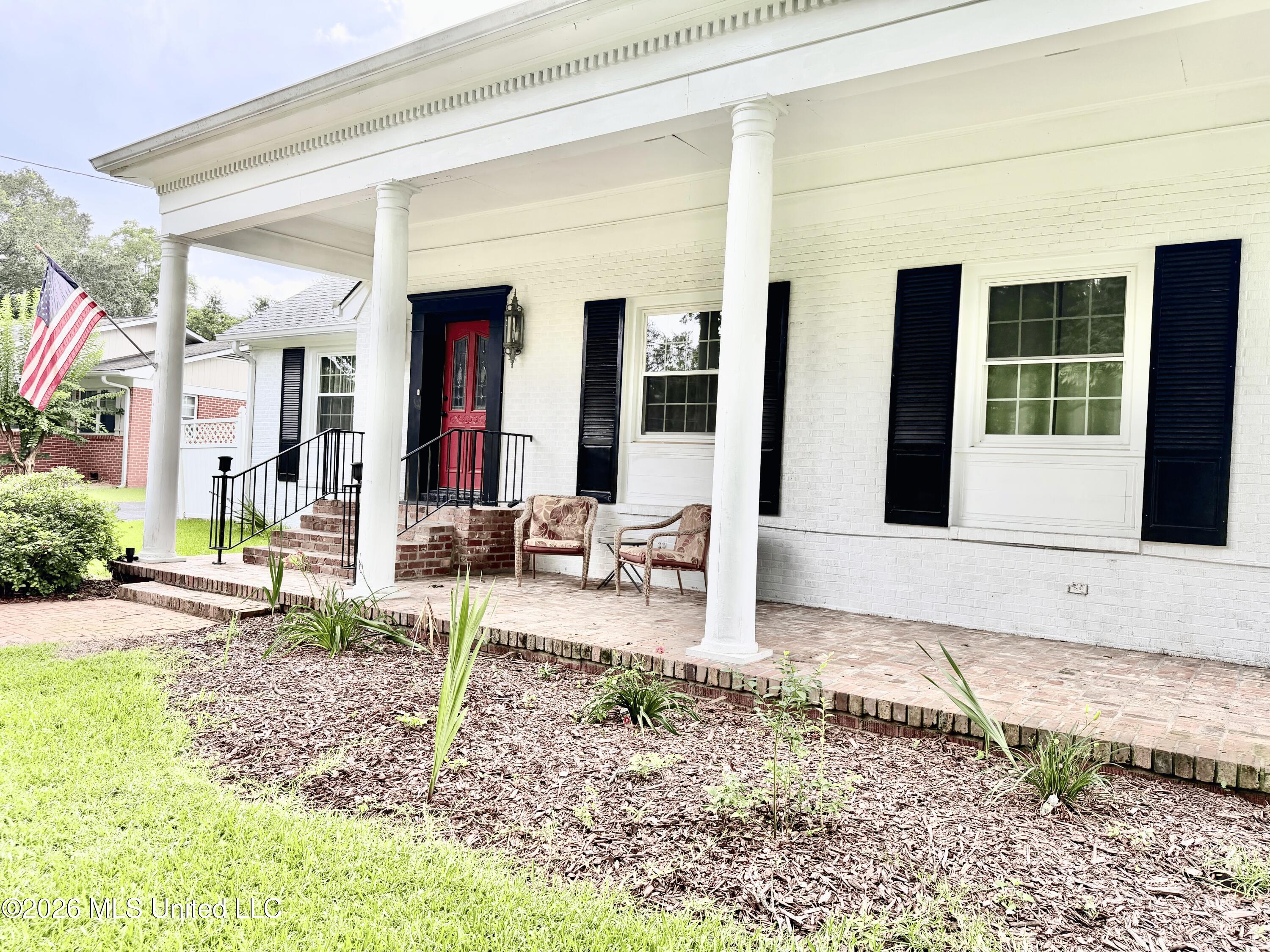 1640 Old Bay Springs Road Property Photo 3