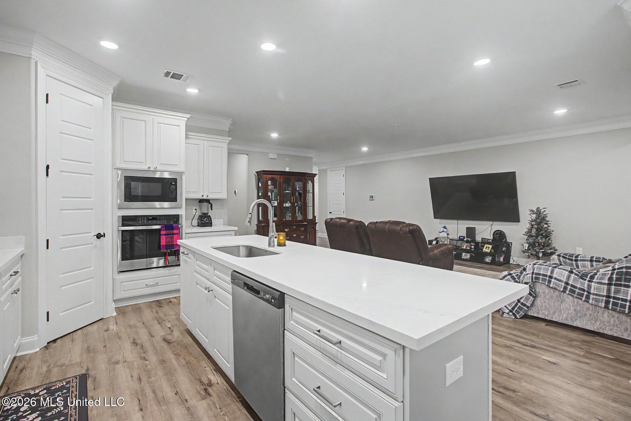 16821 W Landon Green Circle Property Photo 6