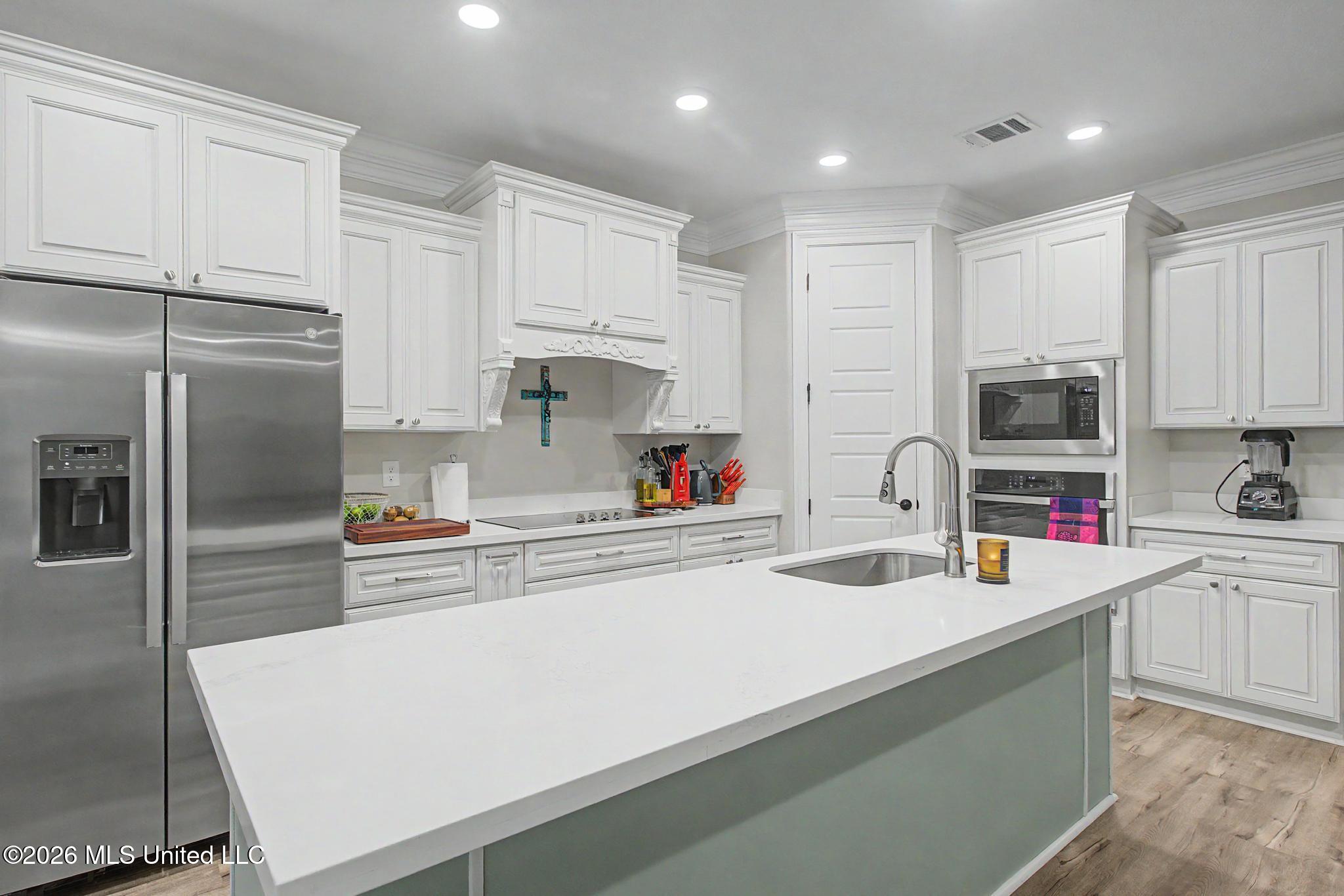 16821 W Landon Green Circle Property Photo 8