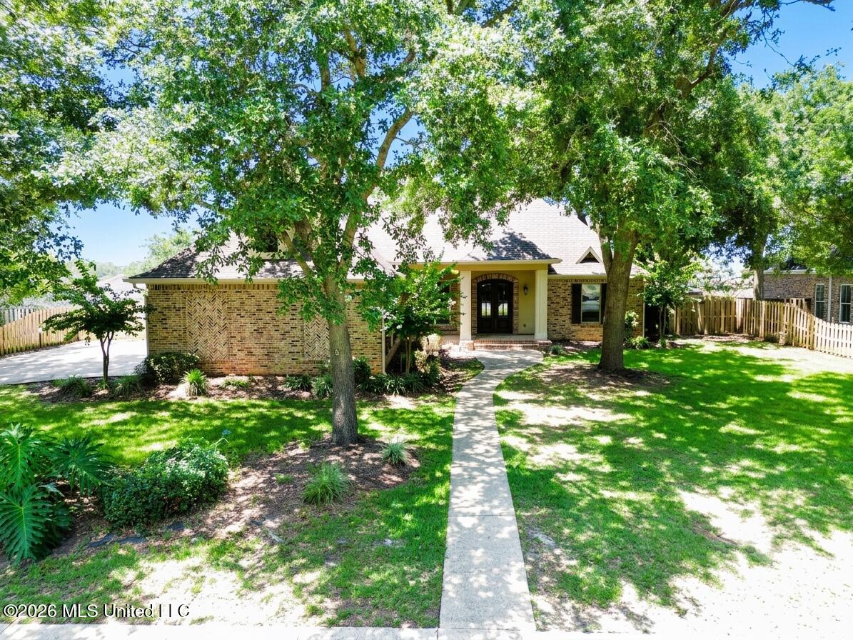 3024 Oakleigh Circle Property Photo 1