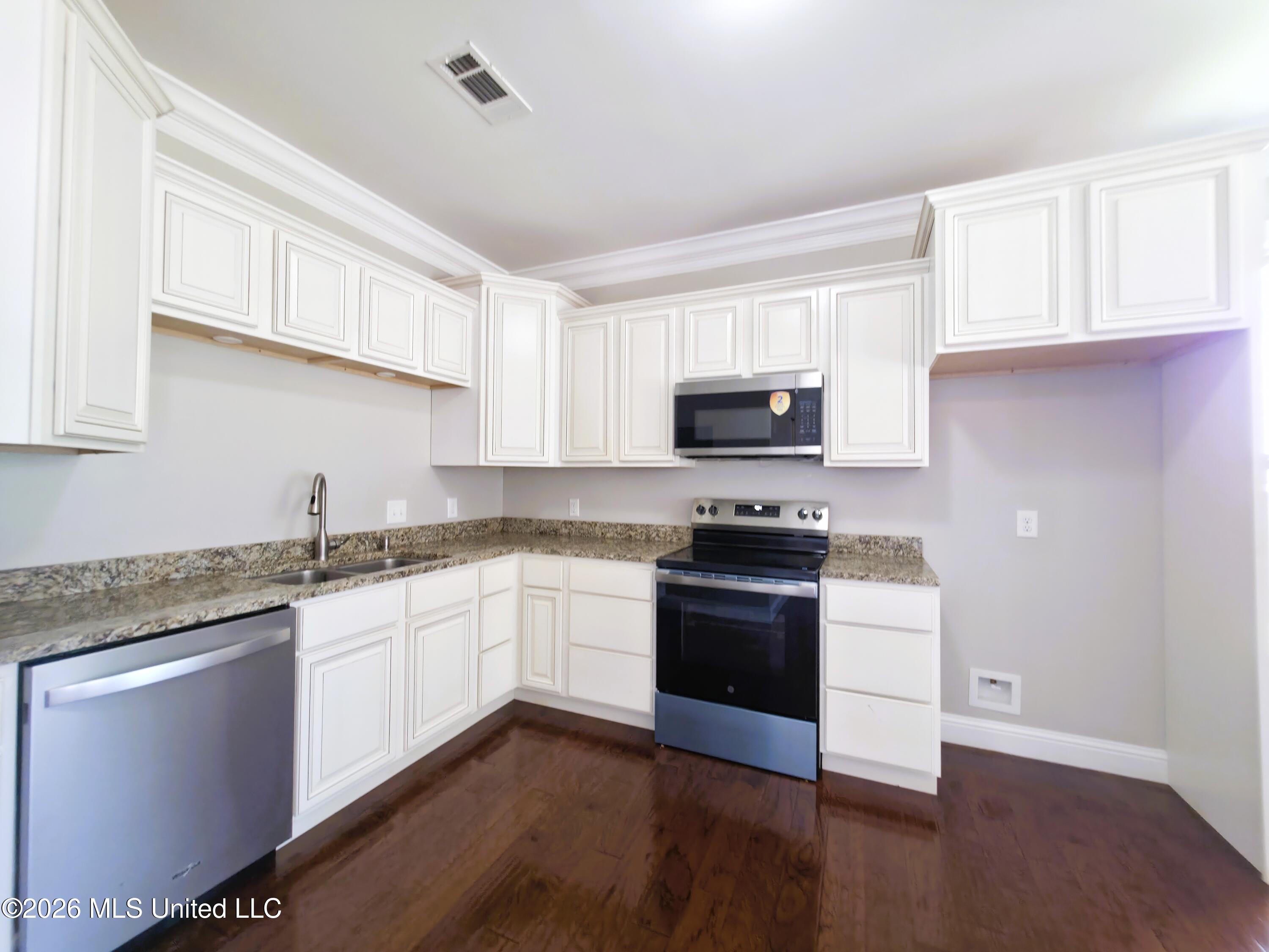 3024 Oakleigh Circle Property Photo 49