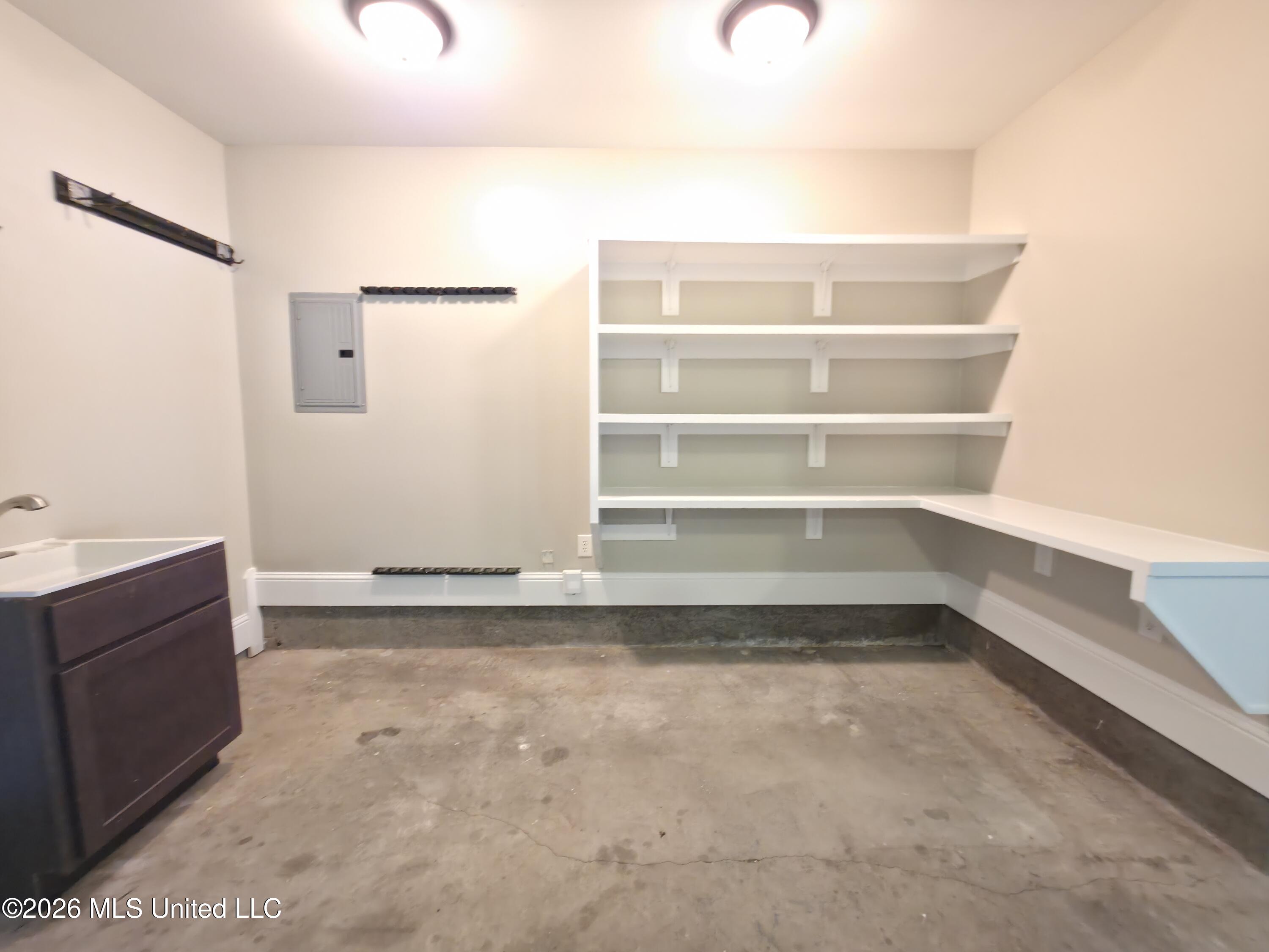 3024 Oakleigh Circle Property Photo 57