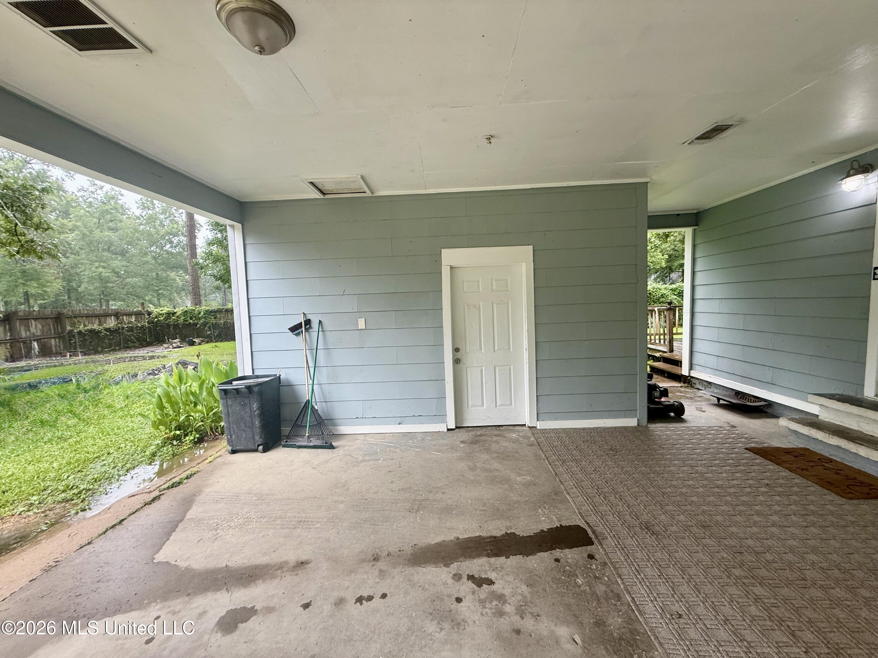 117 Lewis Street Property Photo 8