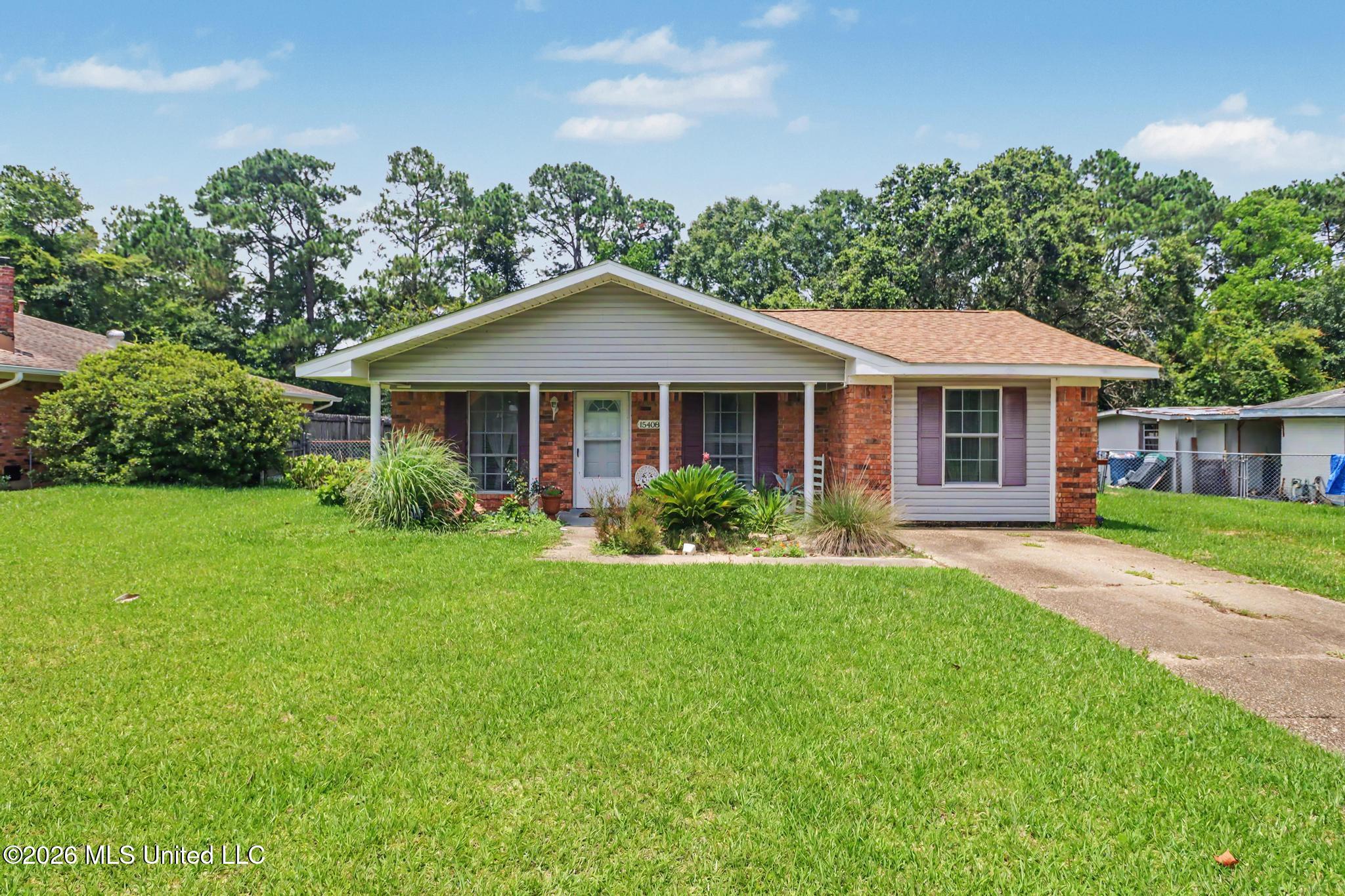 15408 Anderson Drive Property Photo 1