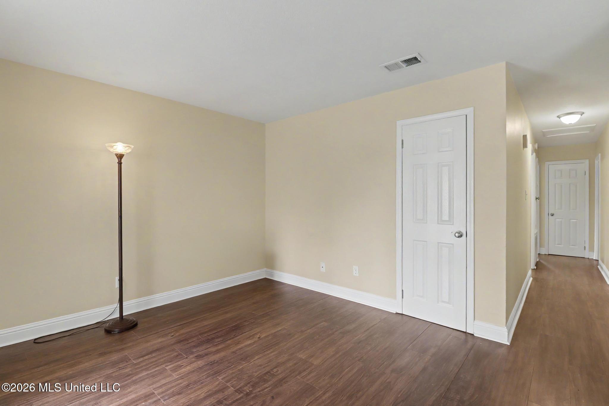 15408 Anderson Drive Property Photo 2