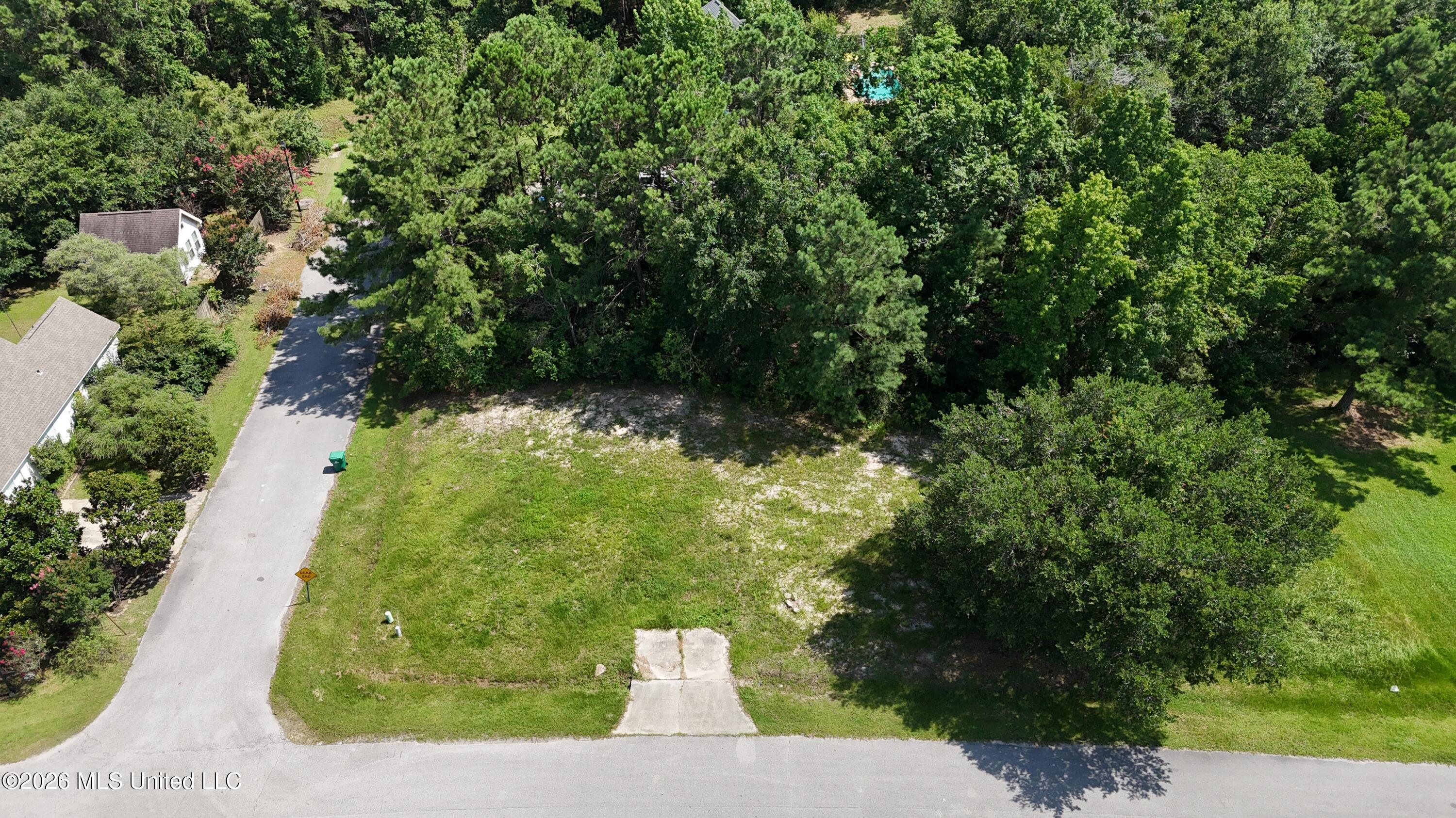 405 Taylor Trail Property Photo 5