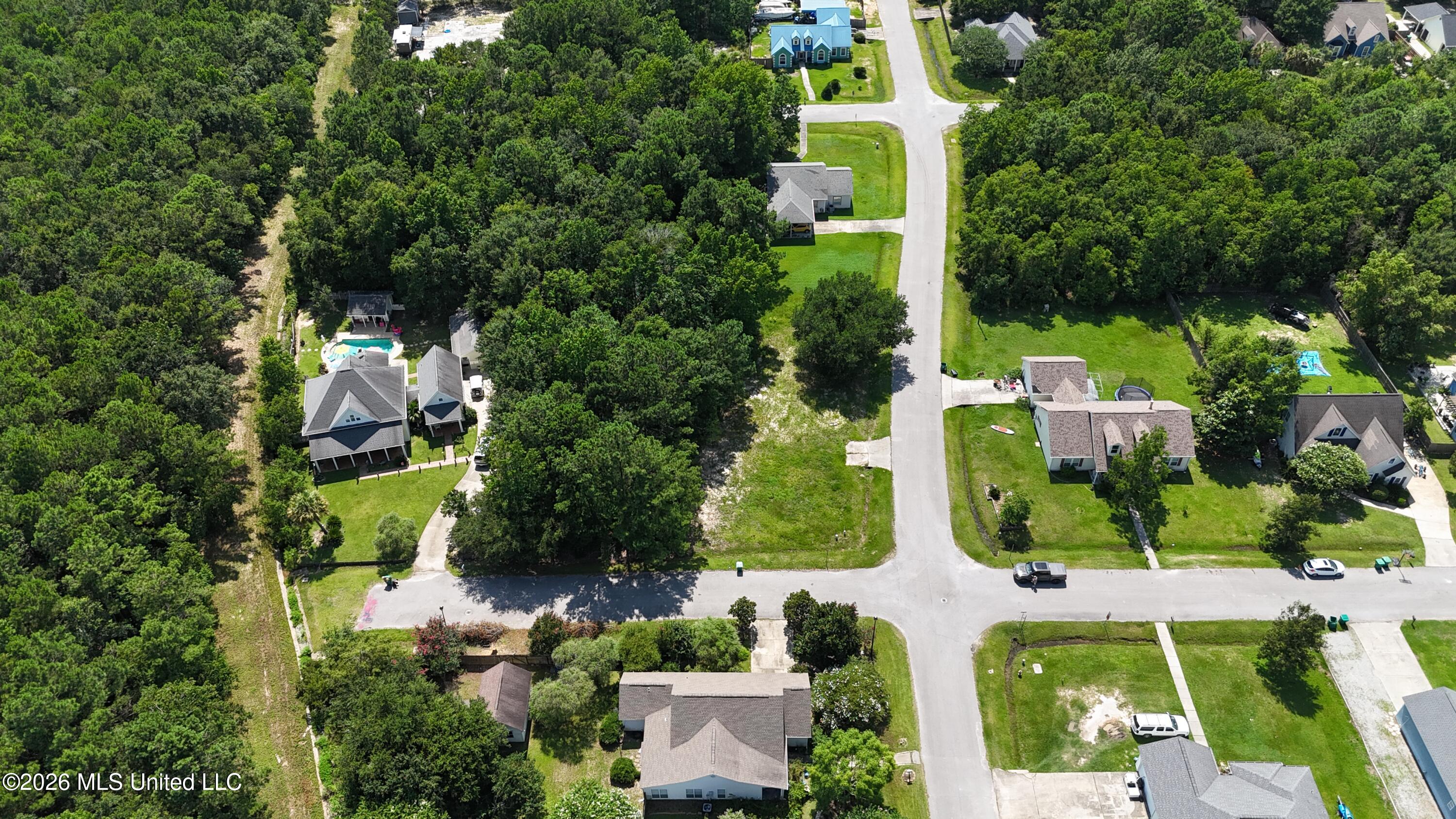405 Taylor Trail Property Photo 6