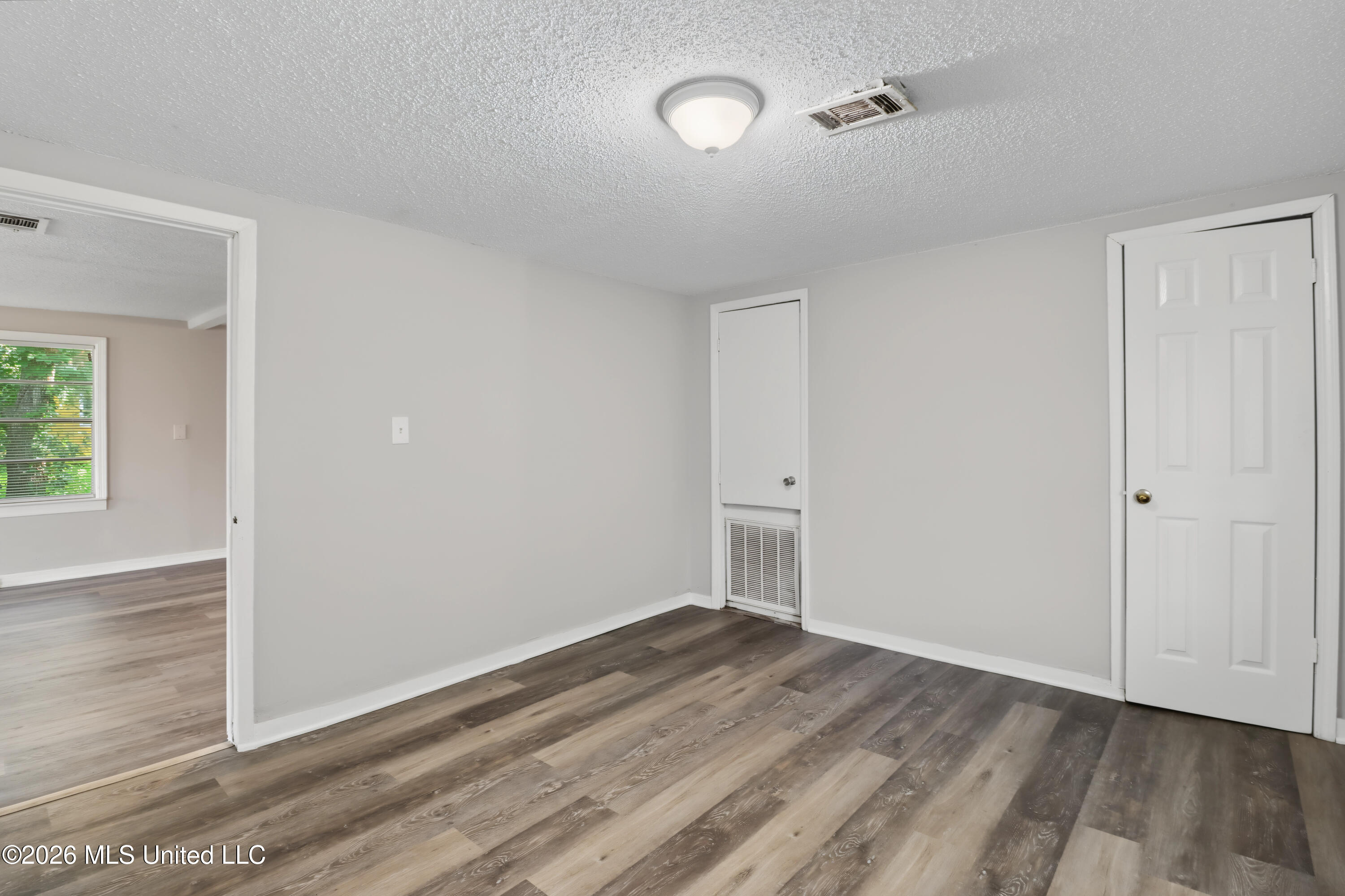 1232 37th Avenue Property Photo 14
