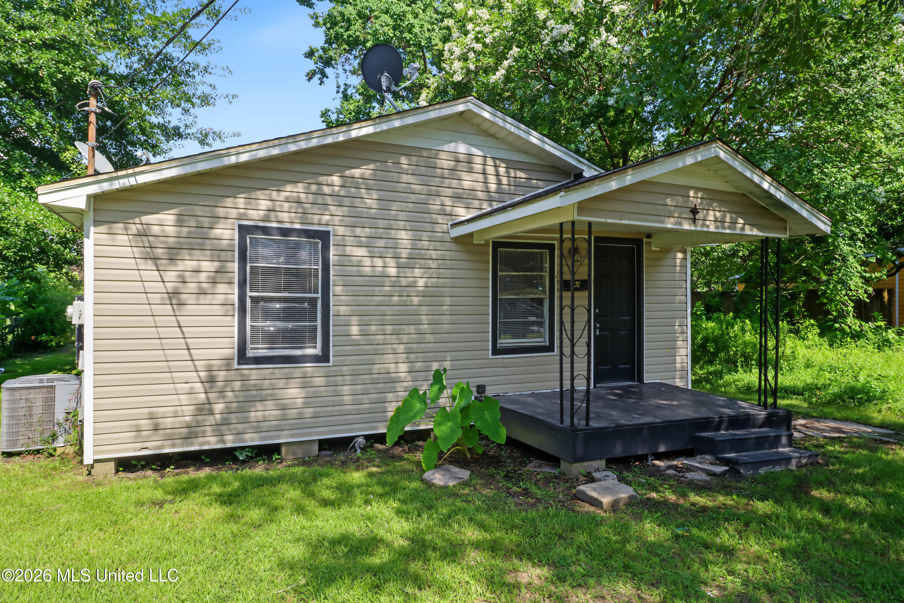 1232 37th Avenue Property Photo 18