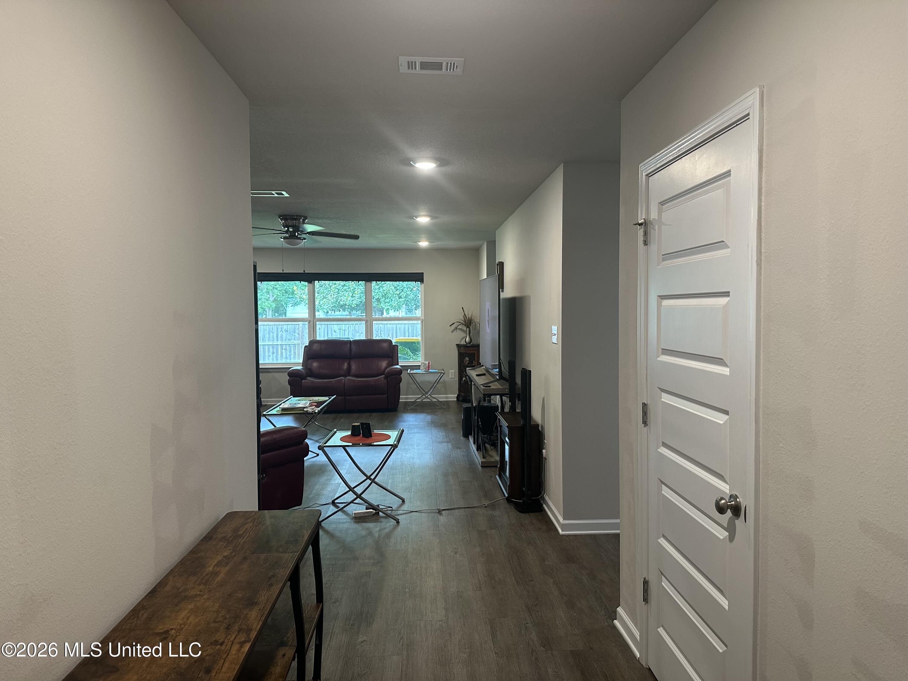 15250 Cypress Way Property Photo 6