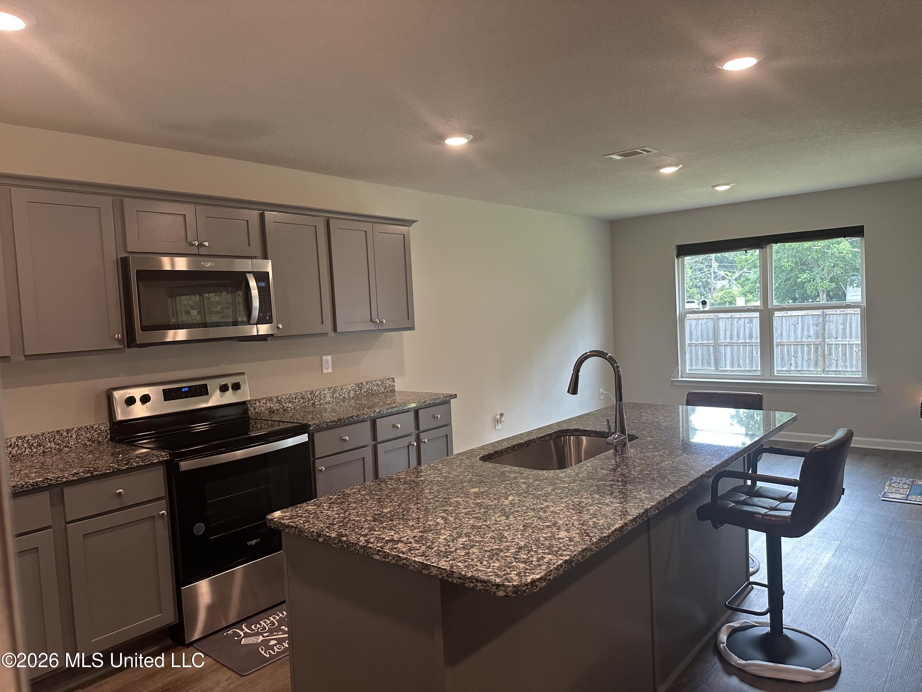 15250 Cypress Way Property Photo 8