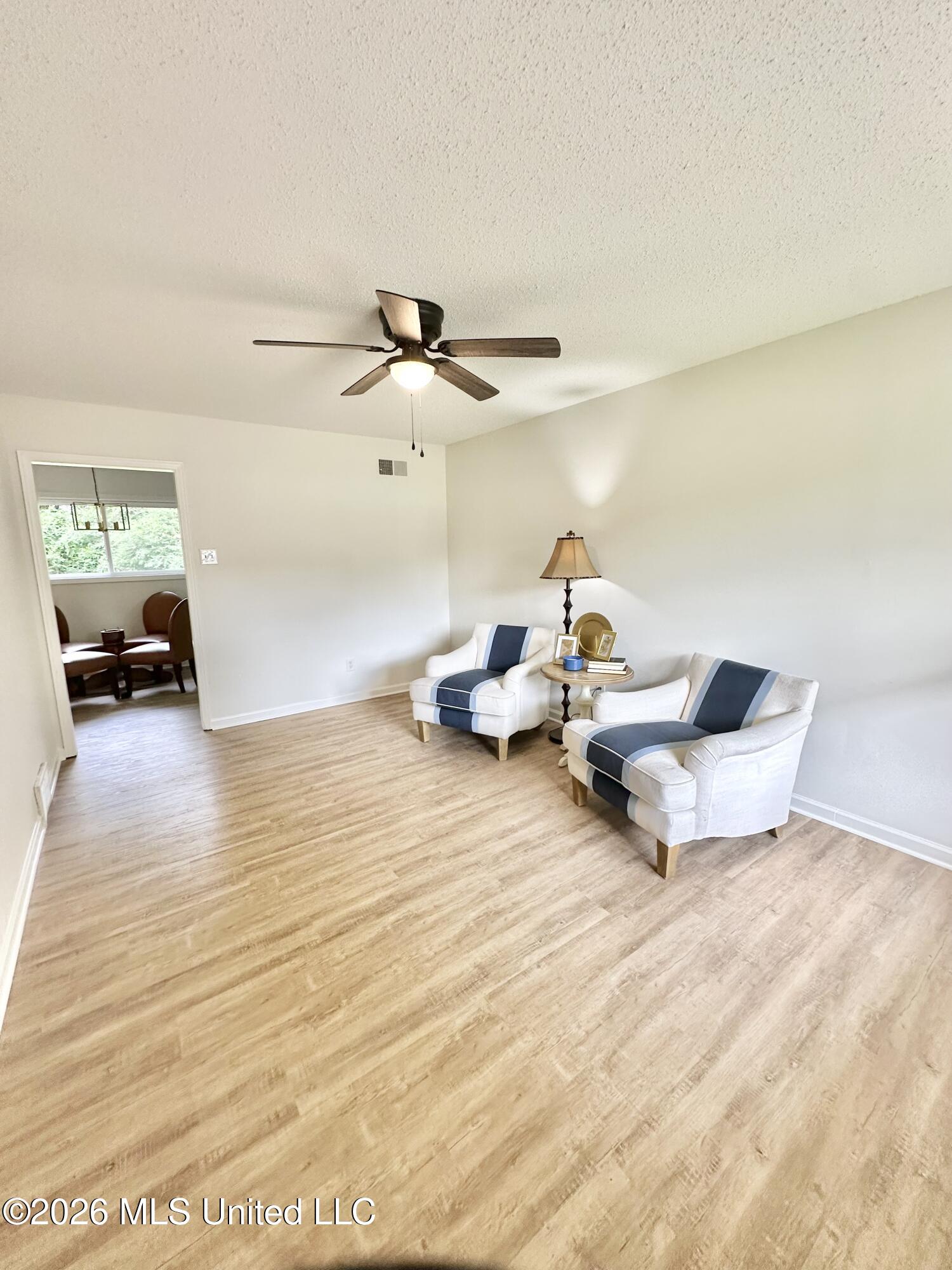 7760 Deerfield Cove Property Photo 2