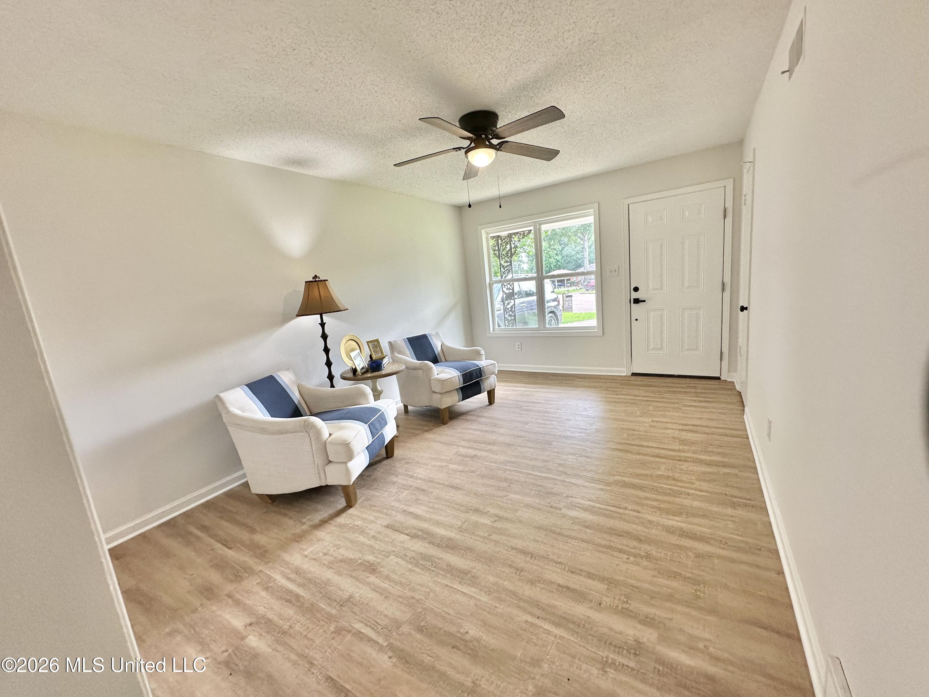 7760 Deerfield Cove Property Photo 3