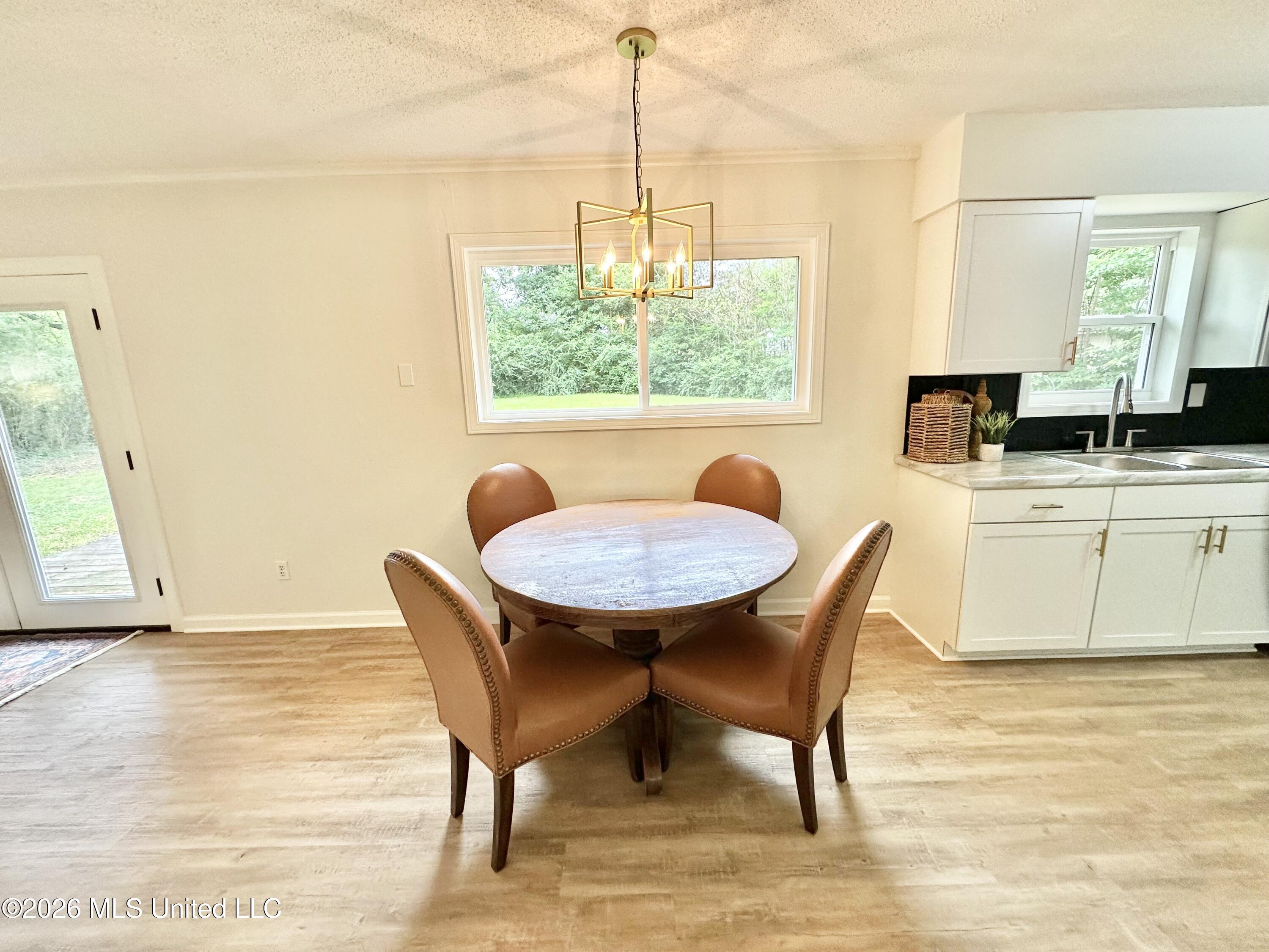 7760 Deerfield Cove Property Photo 4