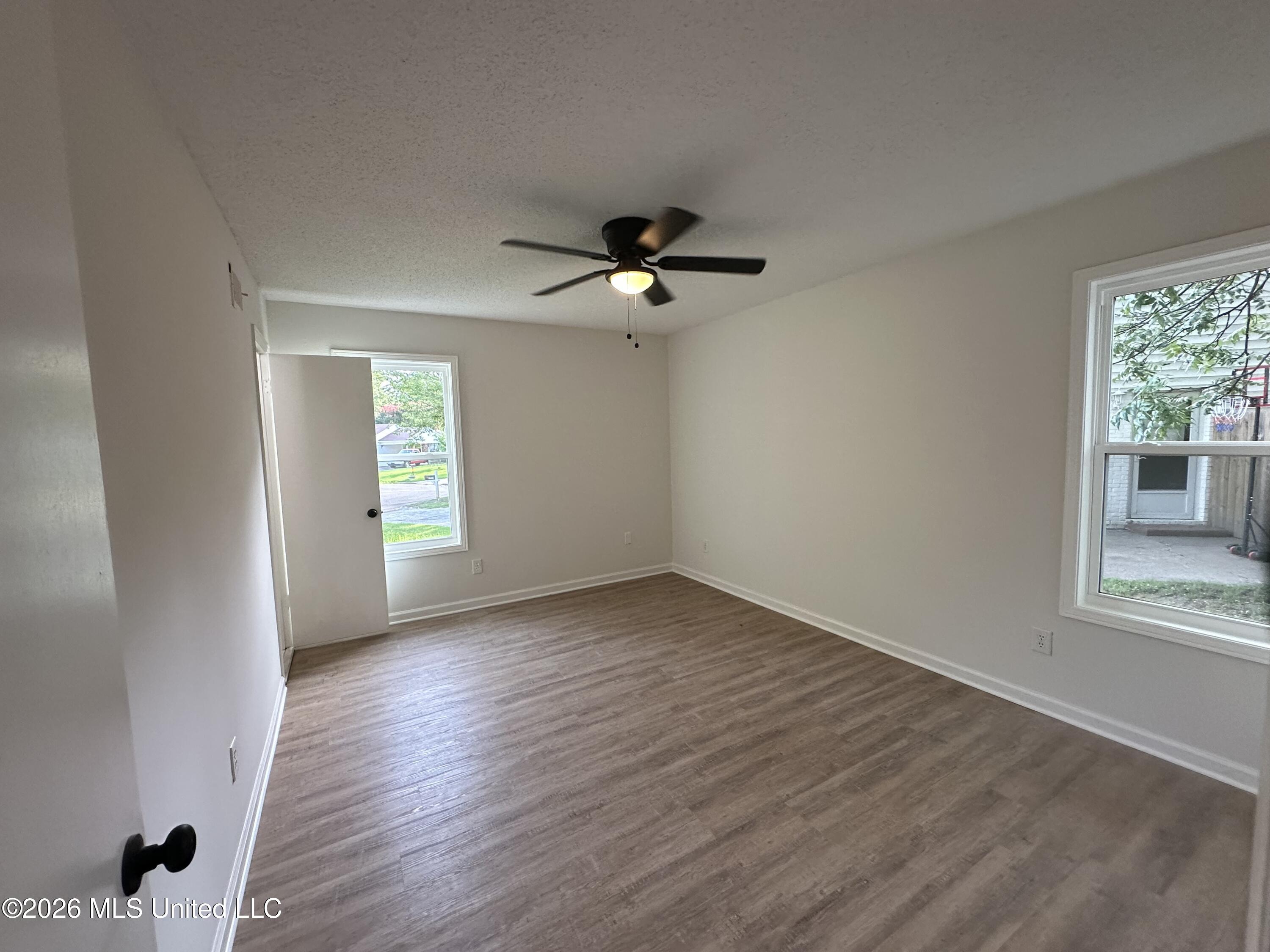 7760 Deerfield Cove Property Photo 17