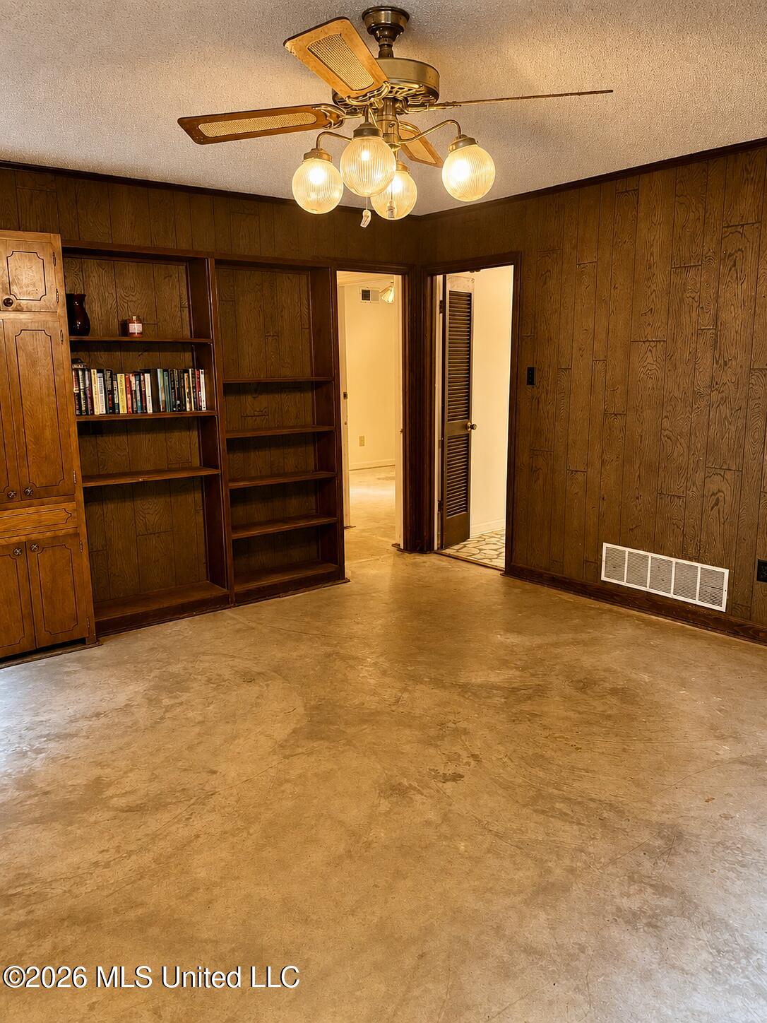 383 Dogwood Ranch Circle Property Photo 7