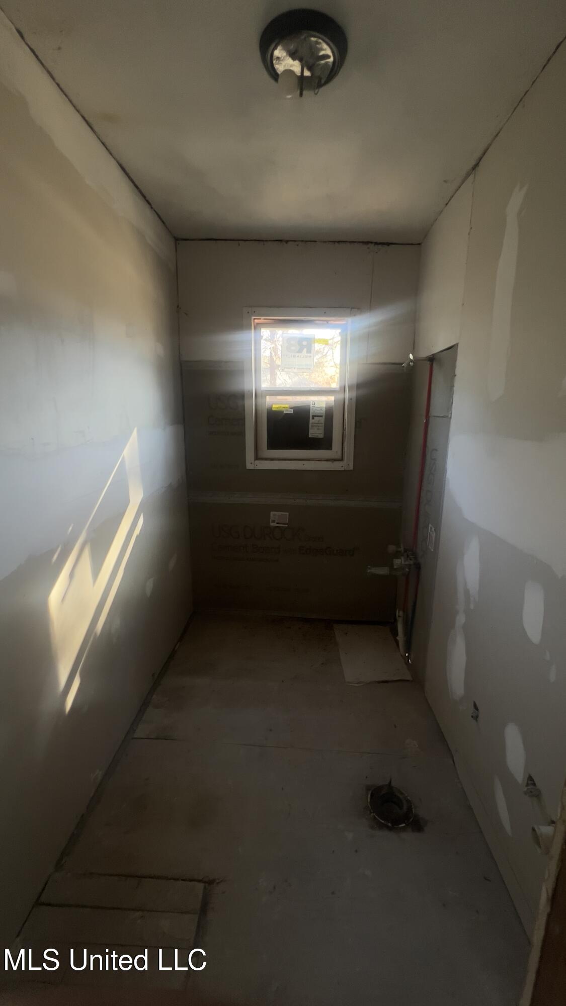 224 Houston Avenue Property Photo 9