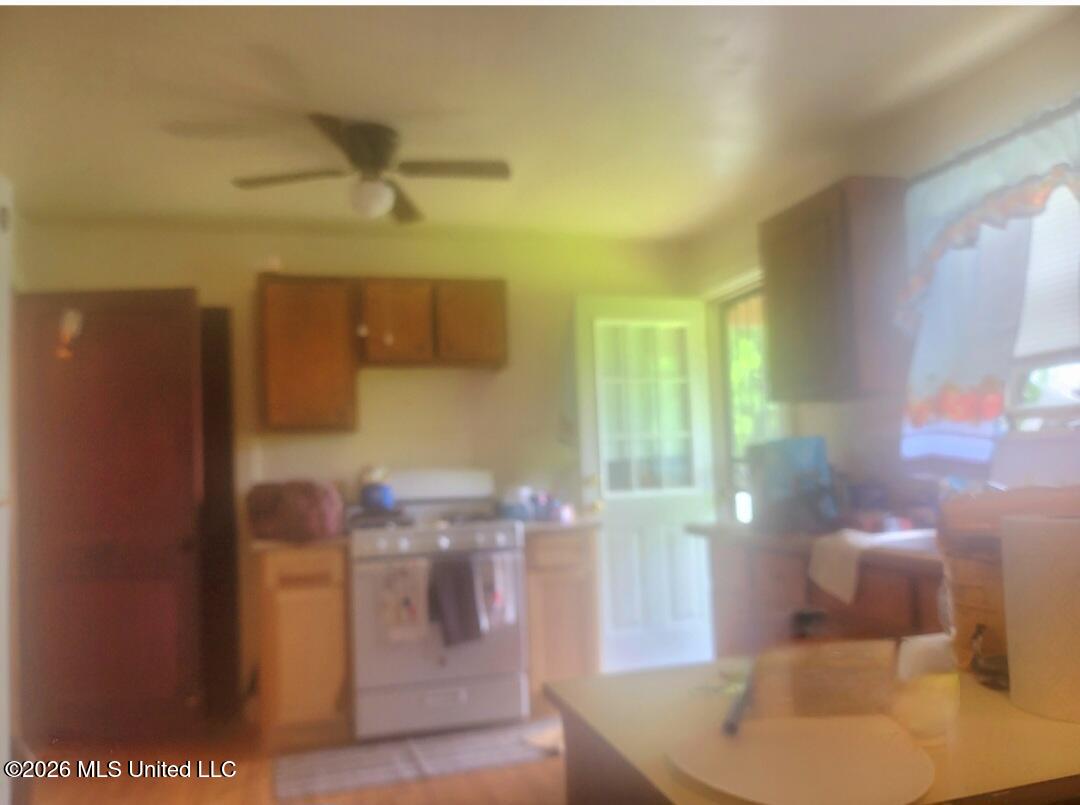 8225 Dundee Road Property Photo 10