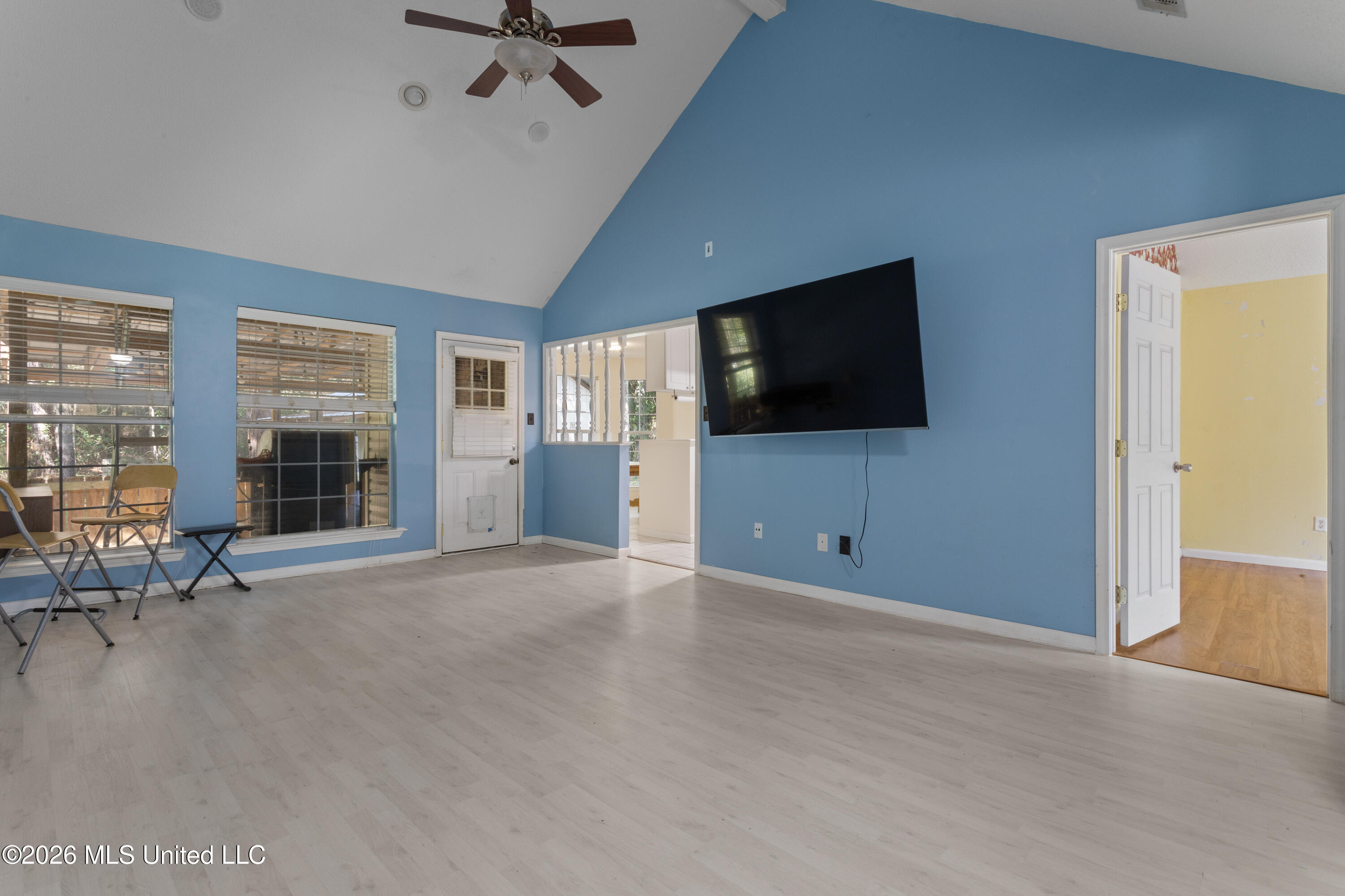 7020 Red Bud Lane Property Photo 5