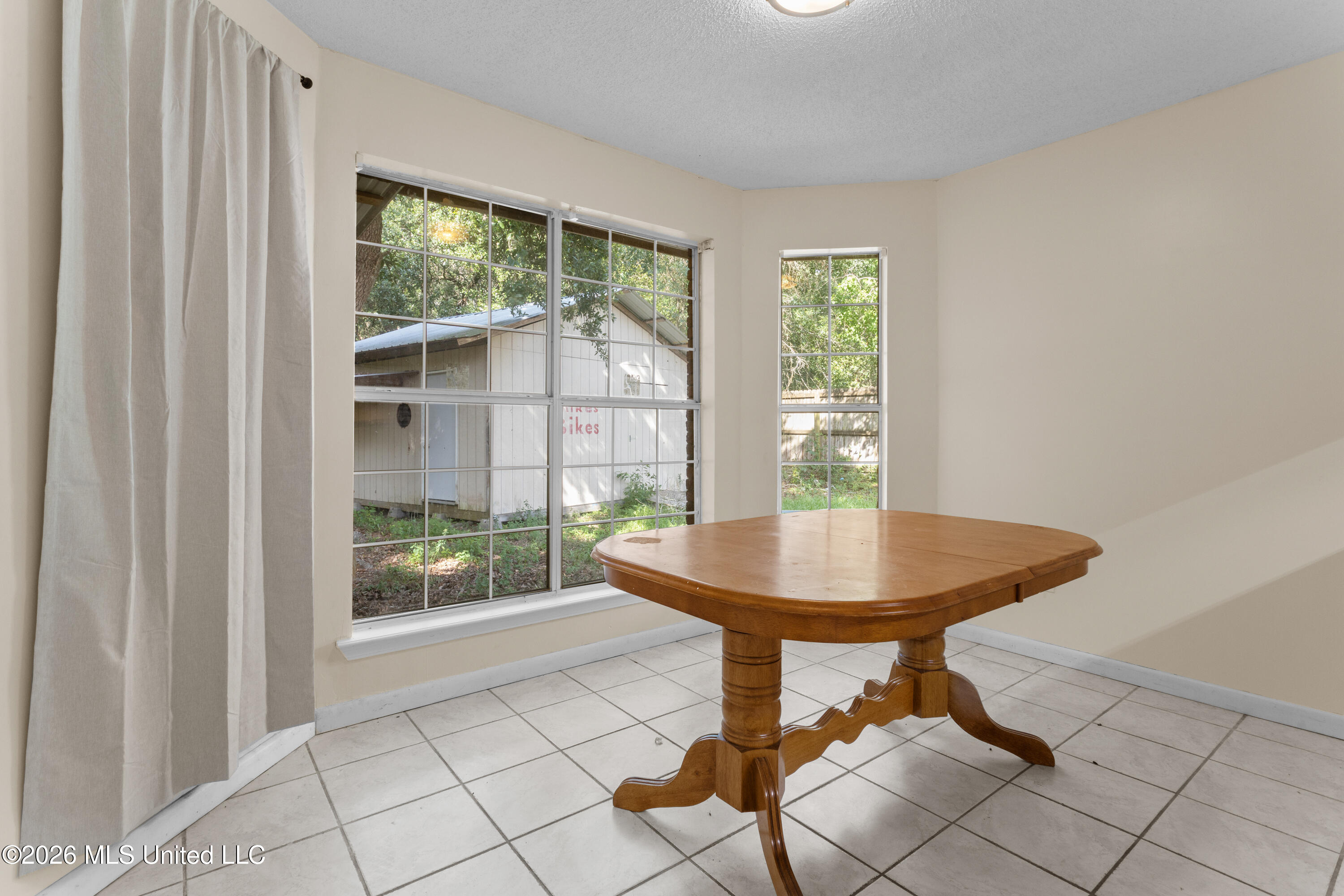 7020 Red Bud Lane Property Photo 10