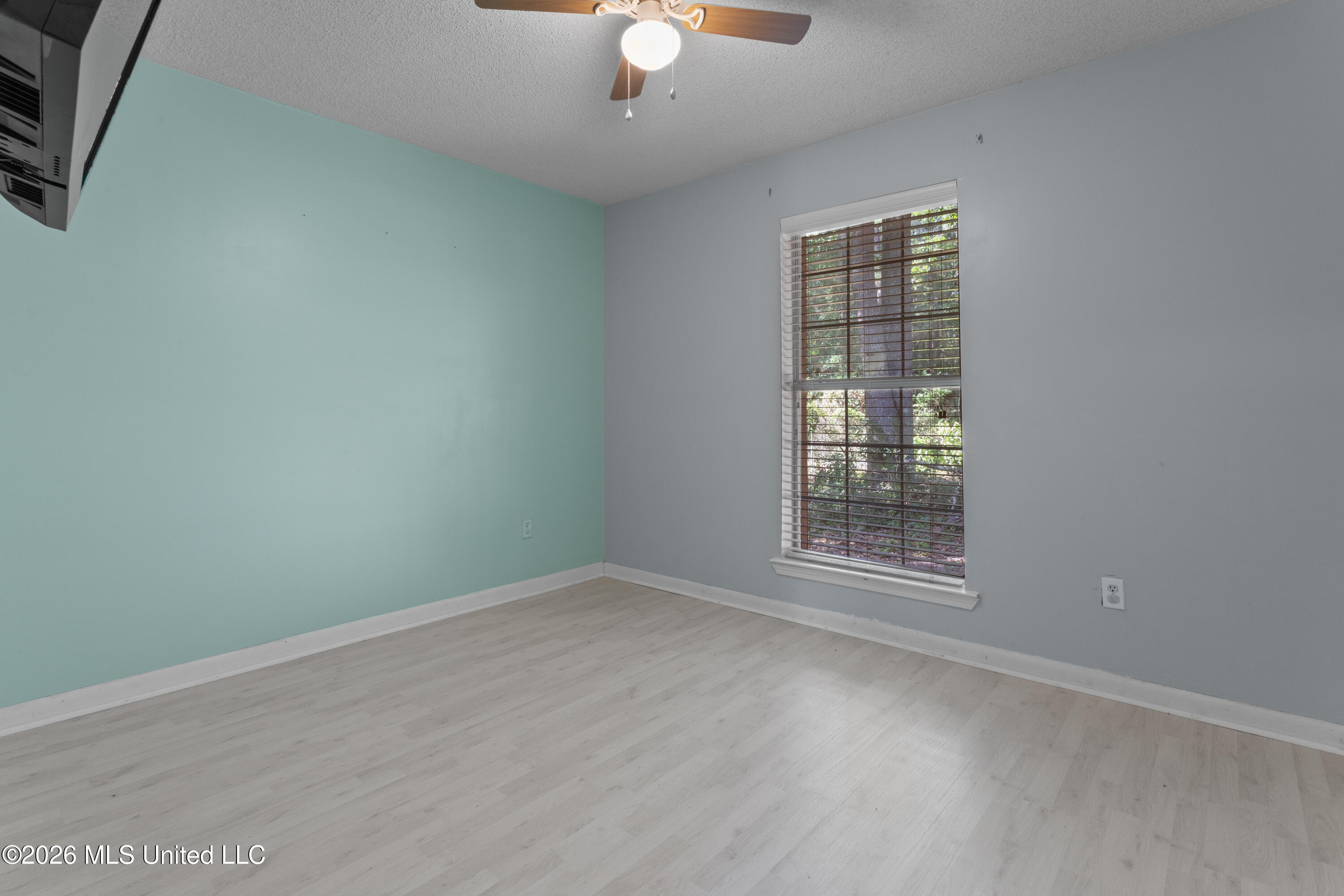 7020 Red Bud Lane Property Photo 17